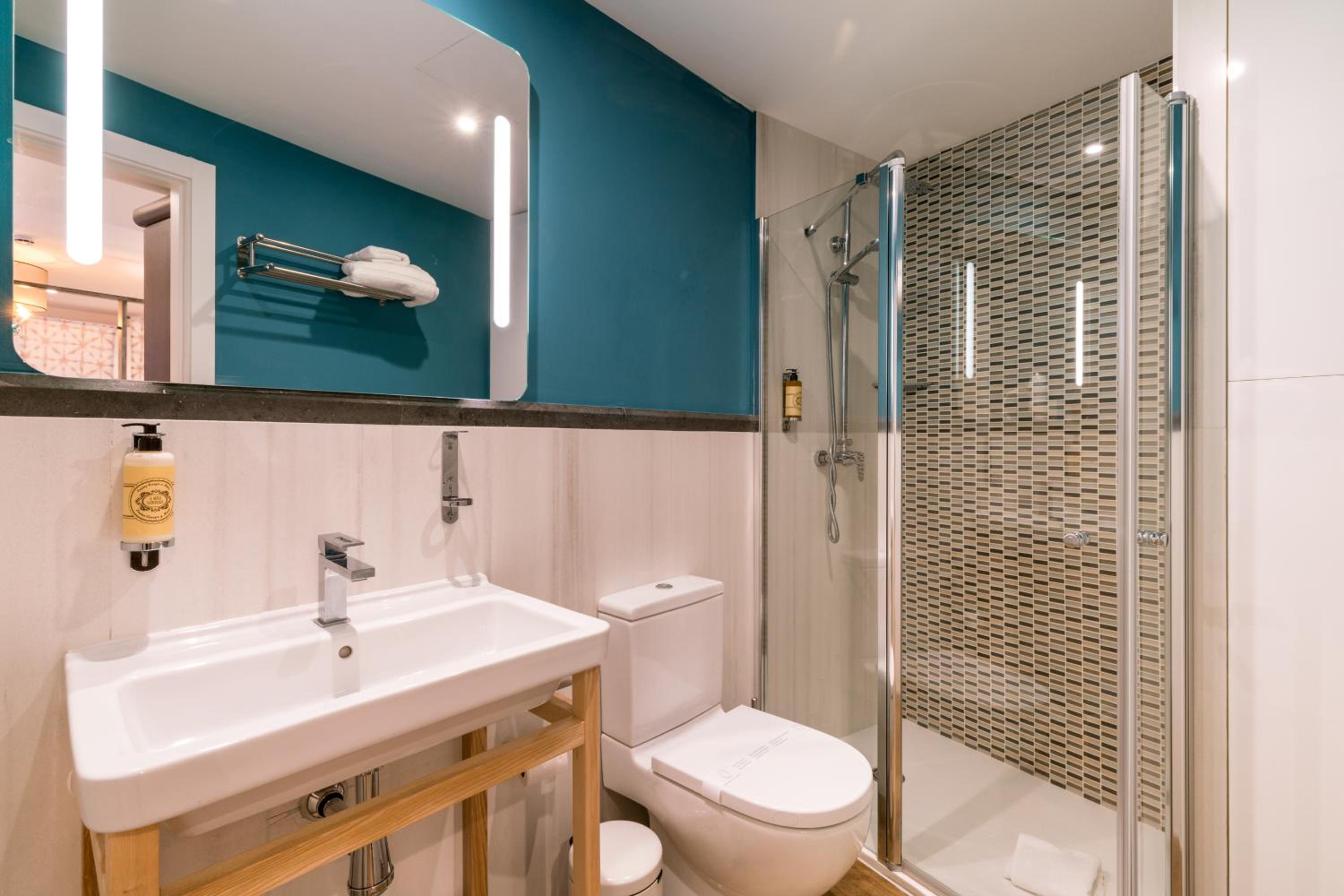 Standard Apartment - Photo 8