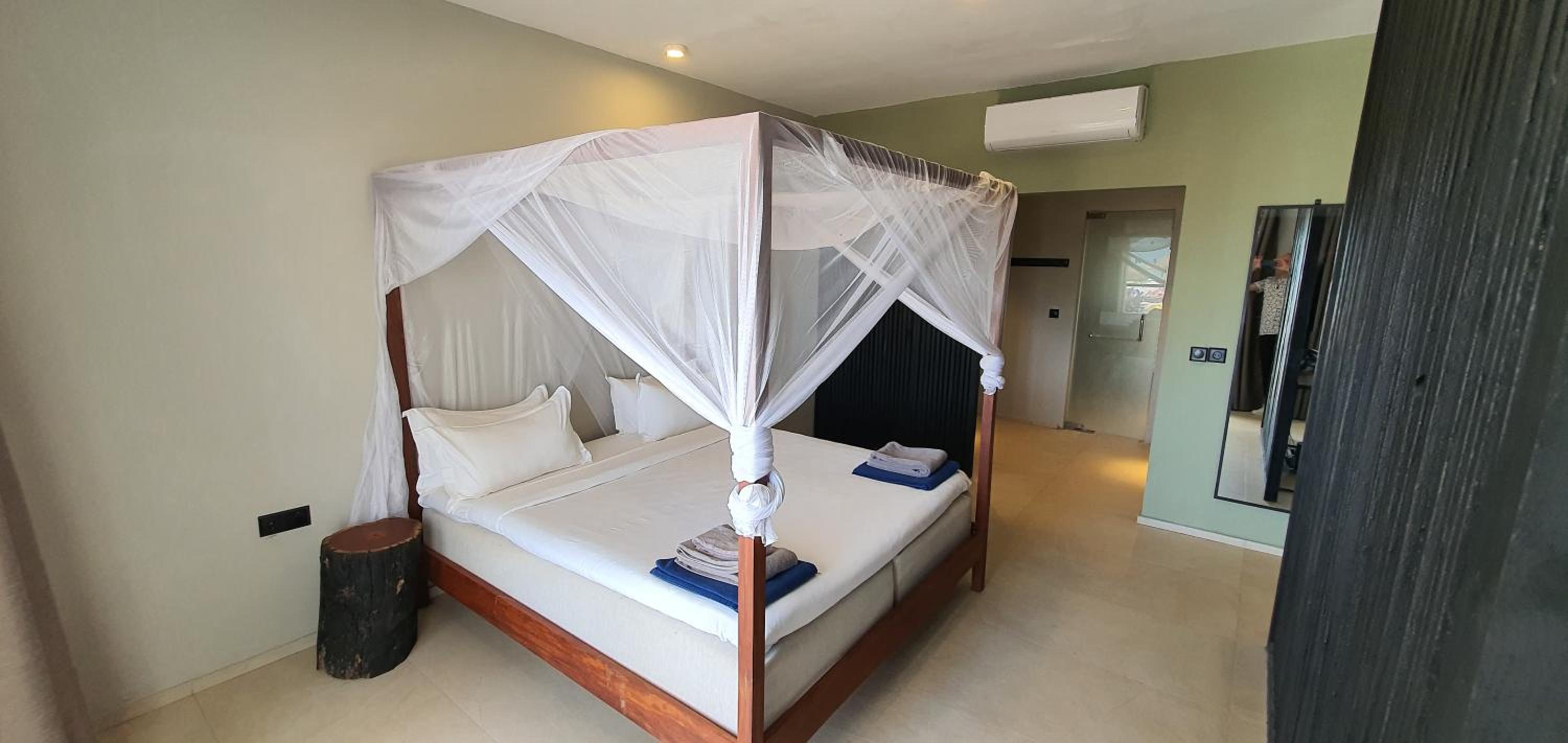 Villa with Sea View - Photo 19