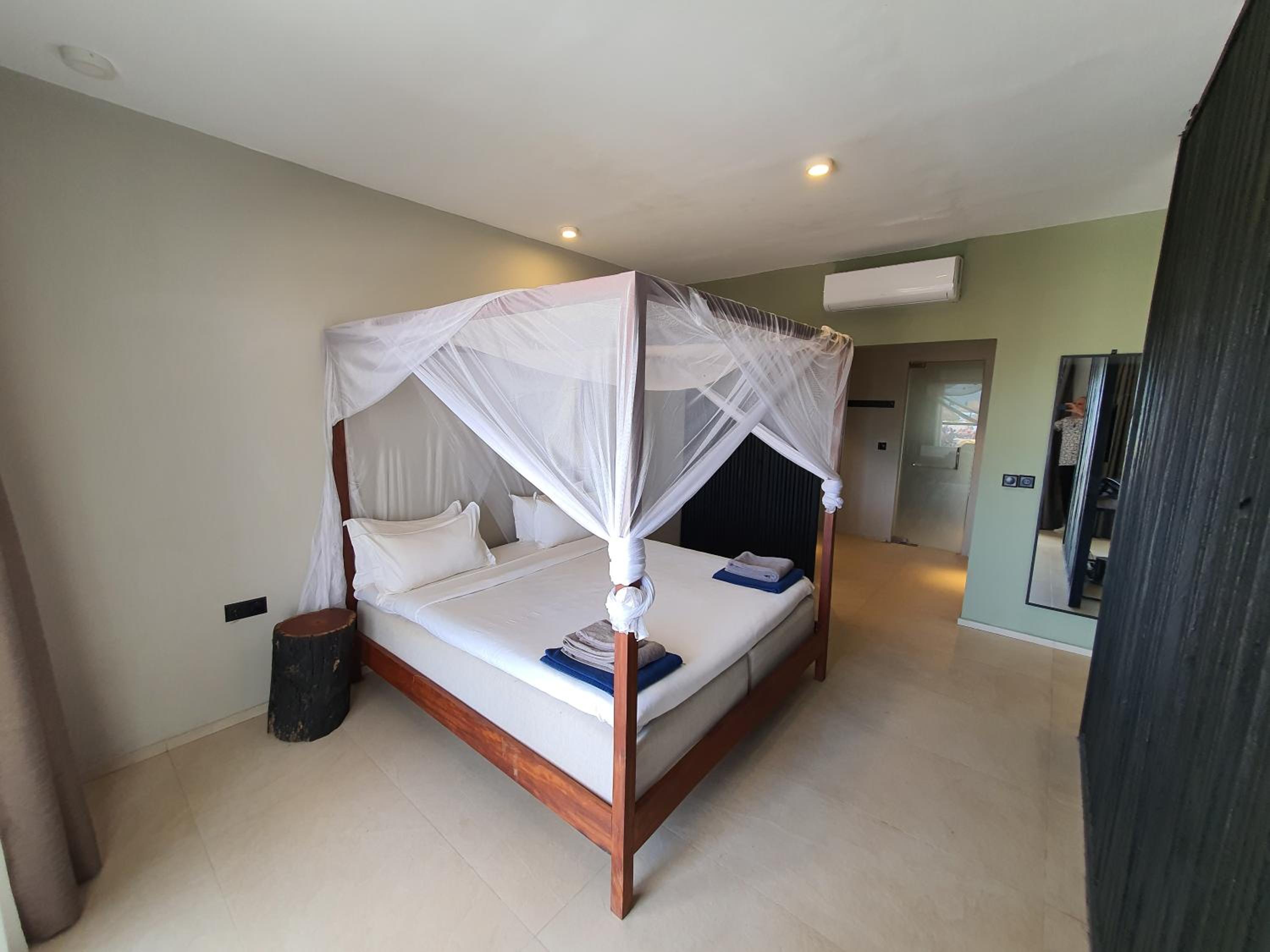 Villa with Sea View - Photo 14
