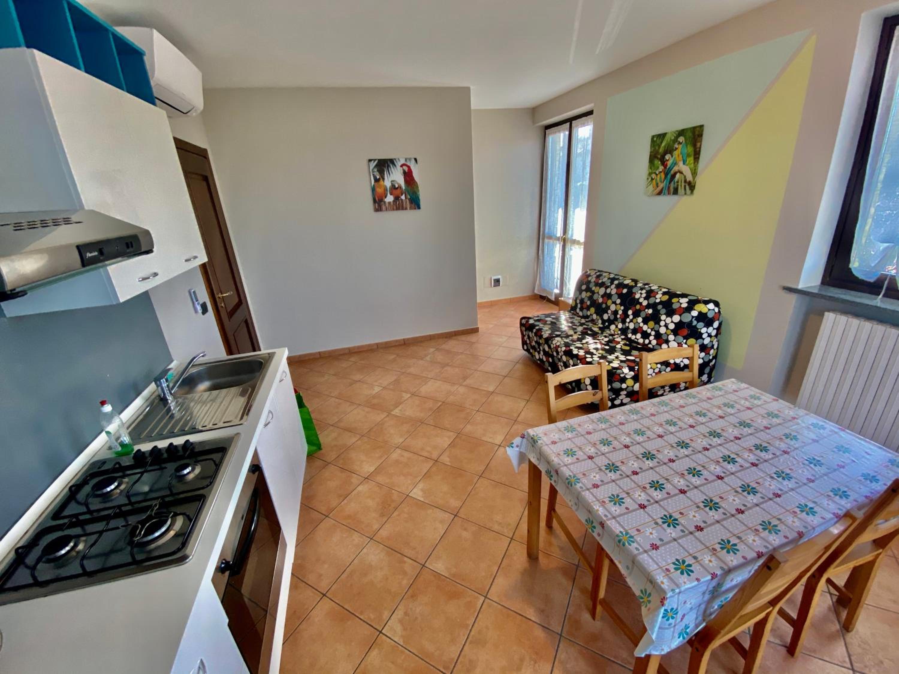One-Bedroom Apartment with Balcony - Photo 21