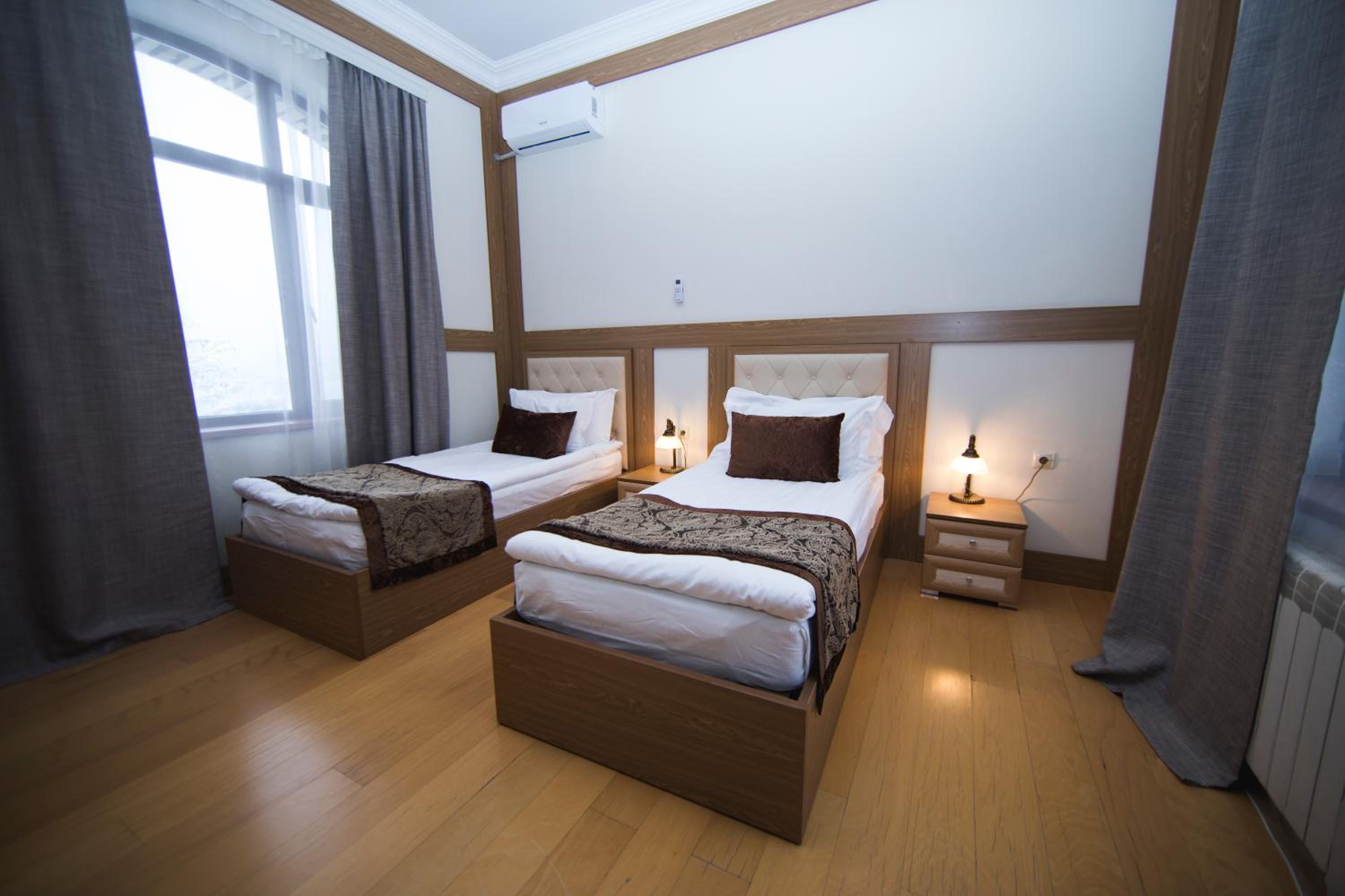 Four-Bedroom Villa photo 3