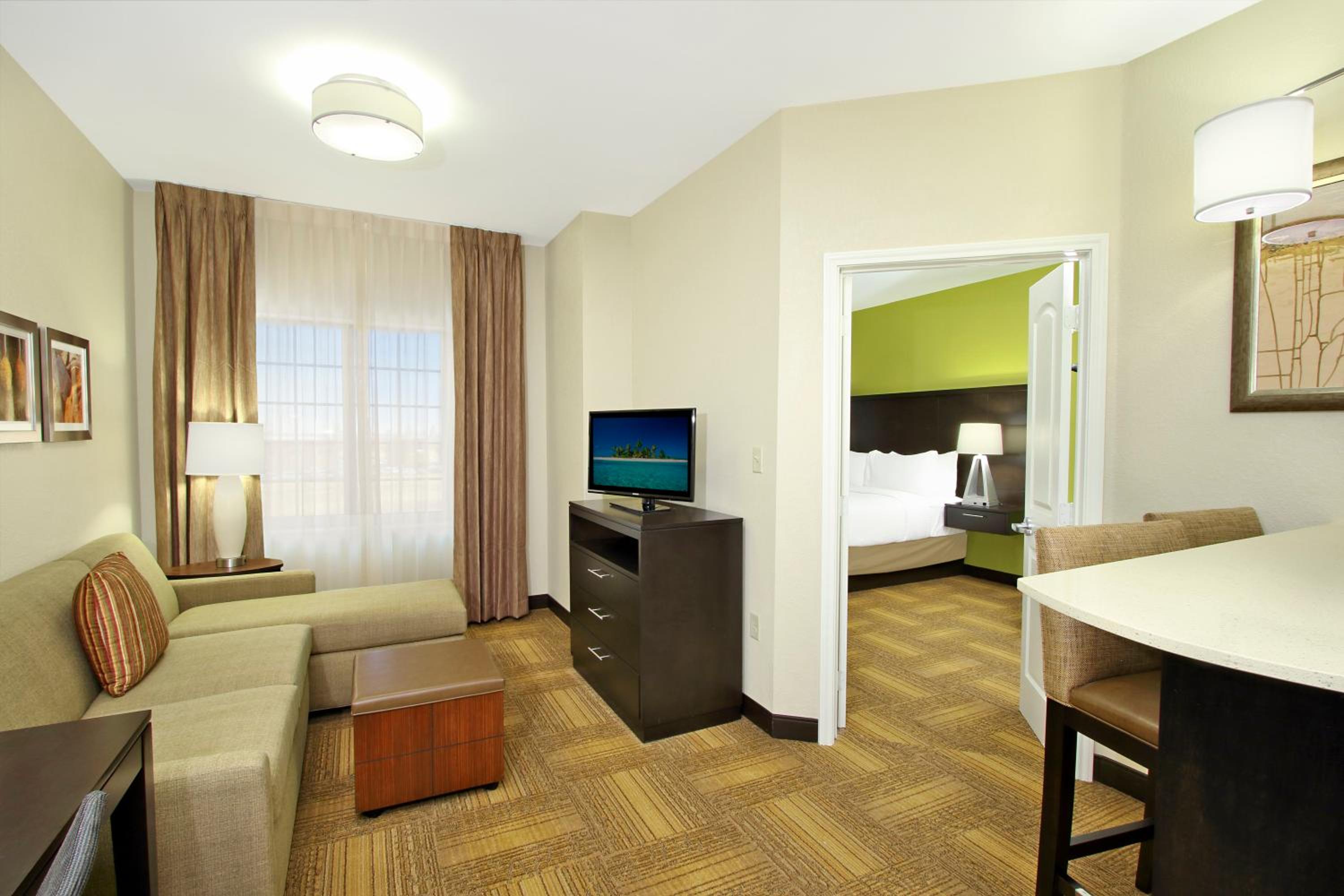 One-Bedroom King Suite
