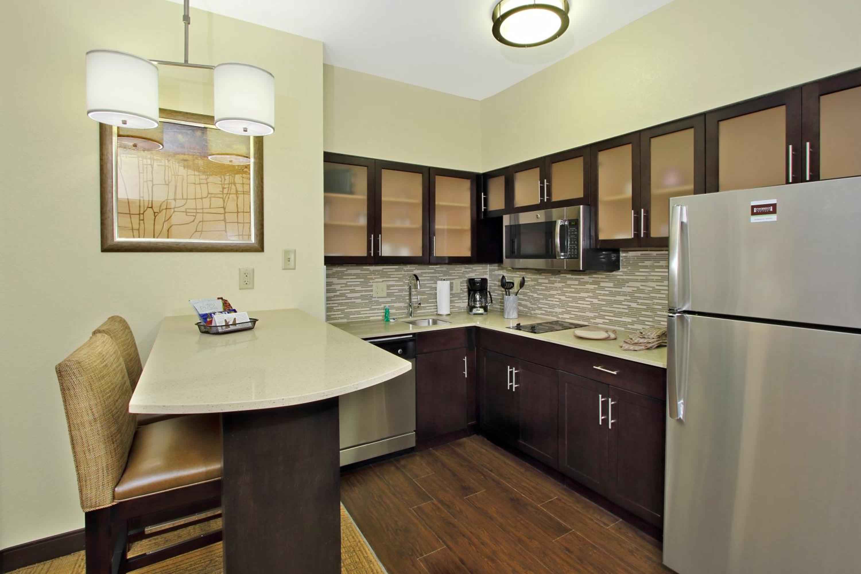 Queen Suite - Hearing Accessible photo 2