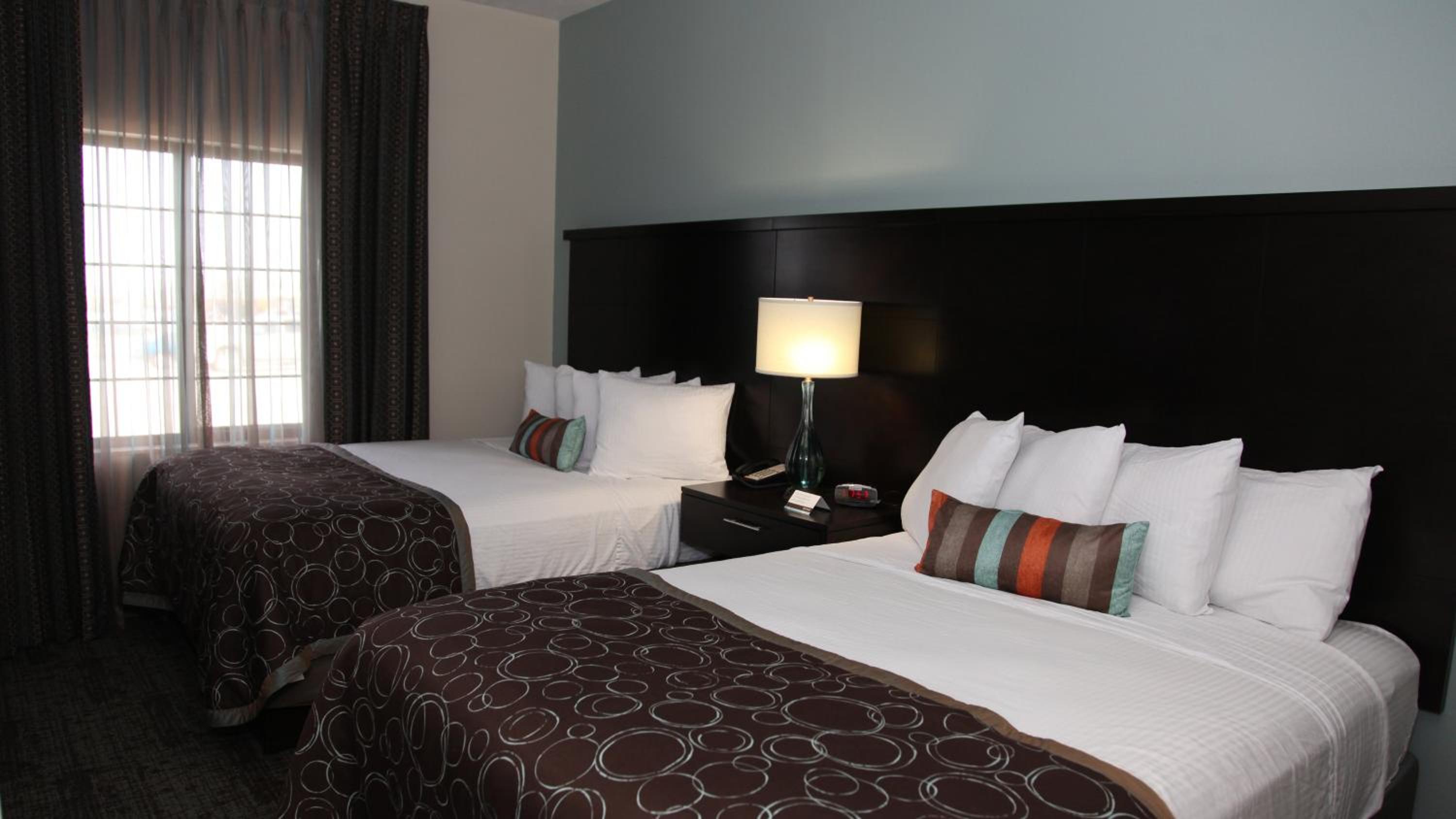 One-Bedroom Queen Suite - Photo 1