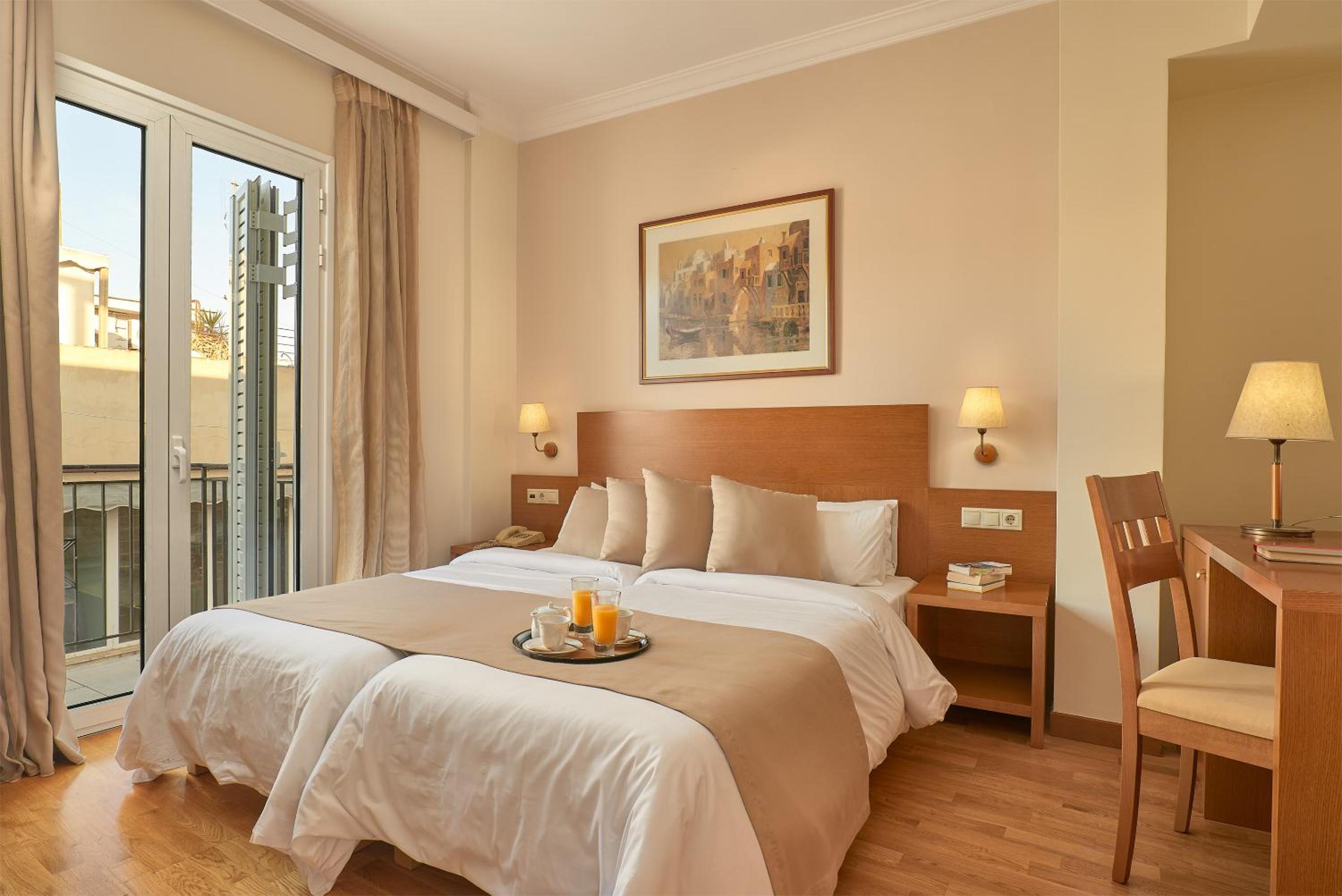 Superior Twin Room with View photo 2