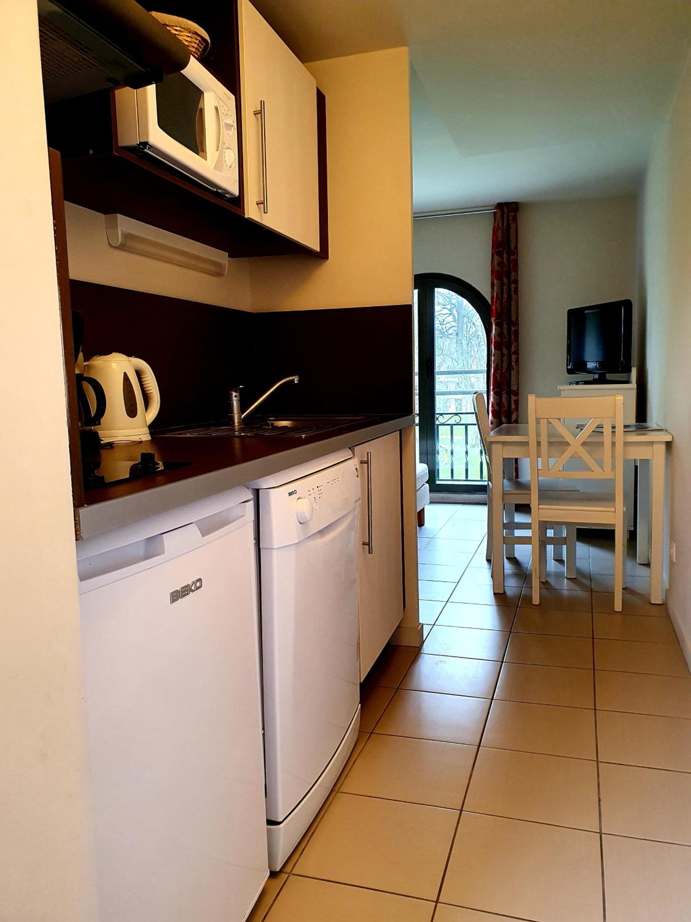 Apartment (5 Adults) - Photo 5
