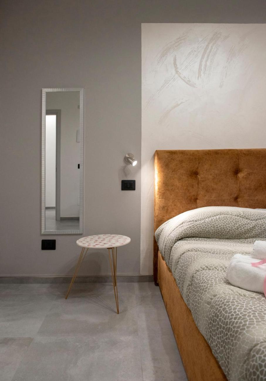 Double Room with Balcony - Photo 1