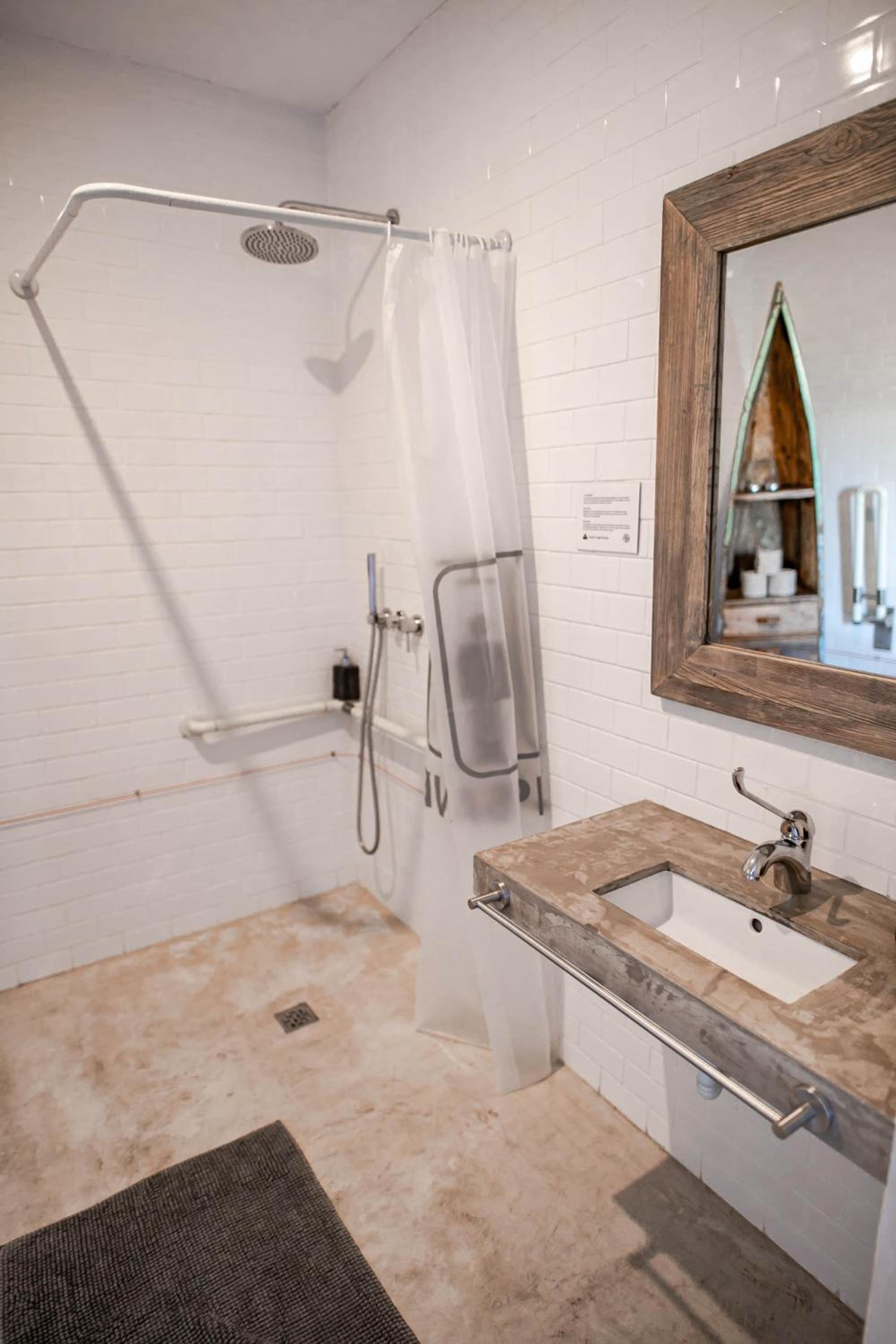 Surfers Lodge Peniche, Zdjęcie 4