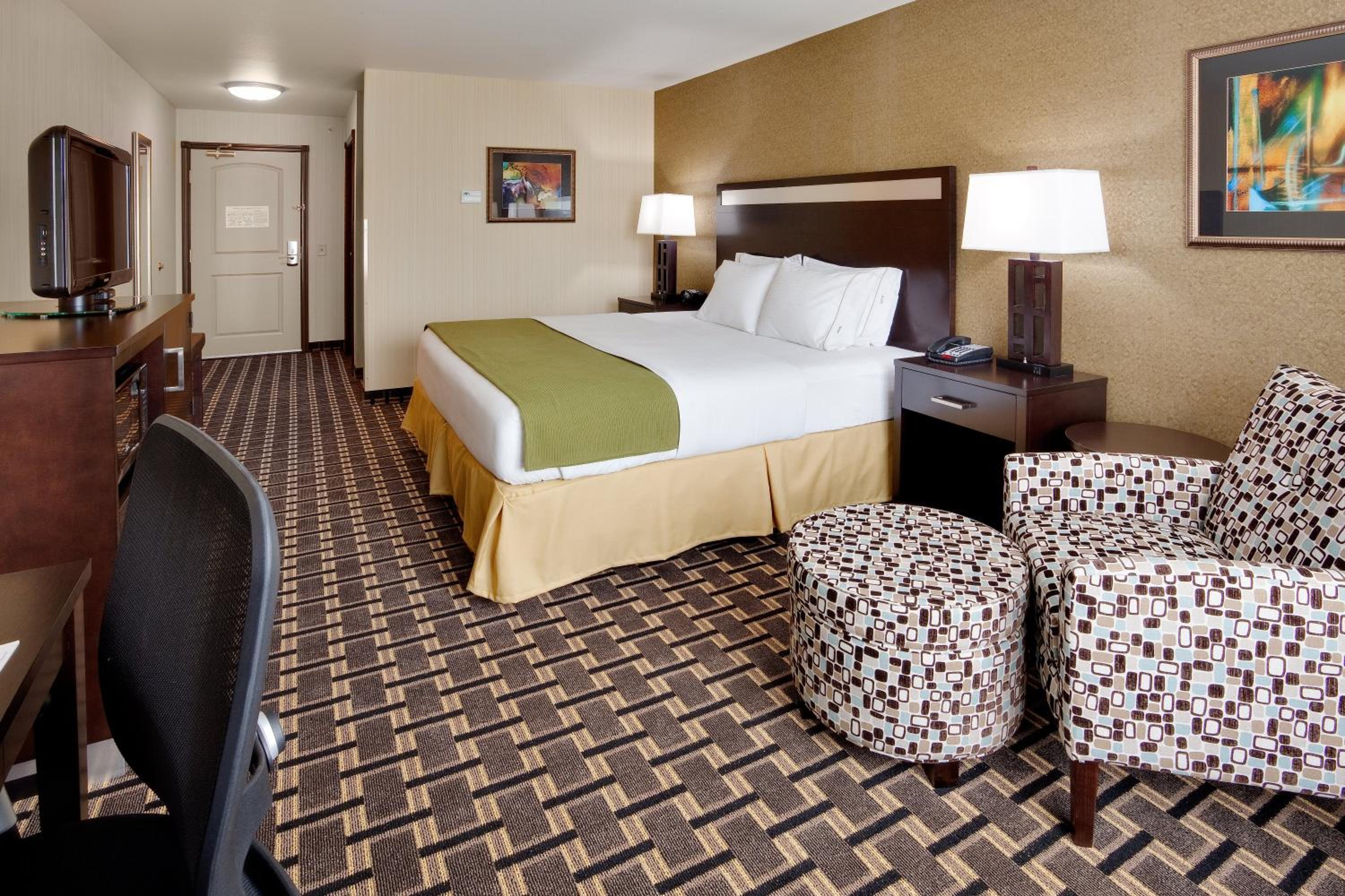 Standard King Room