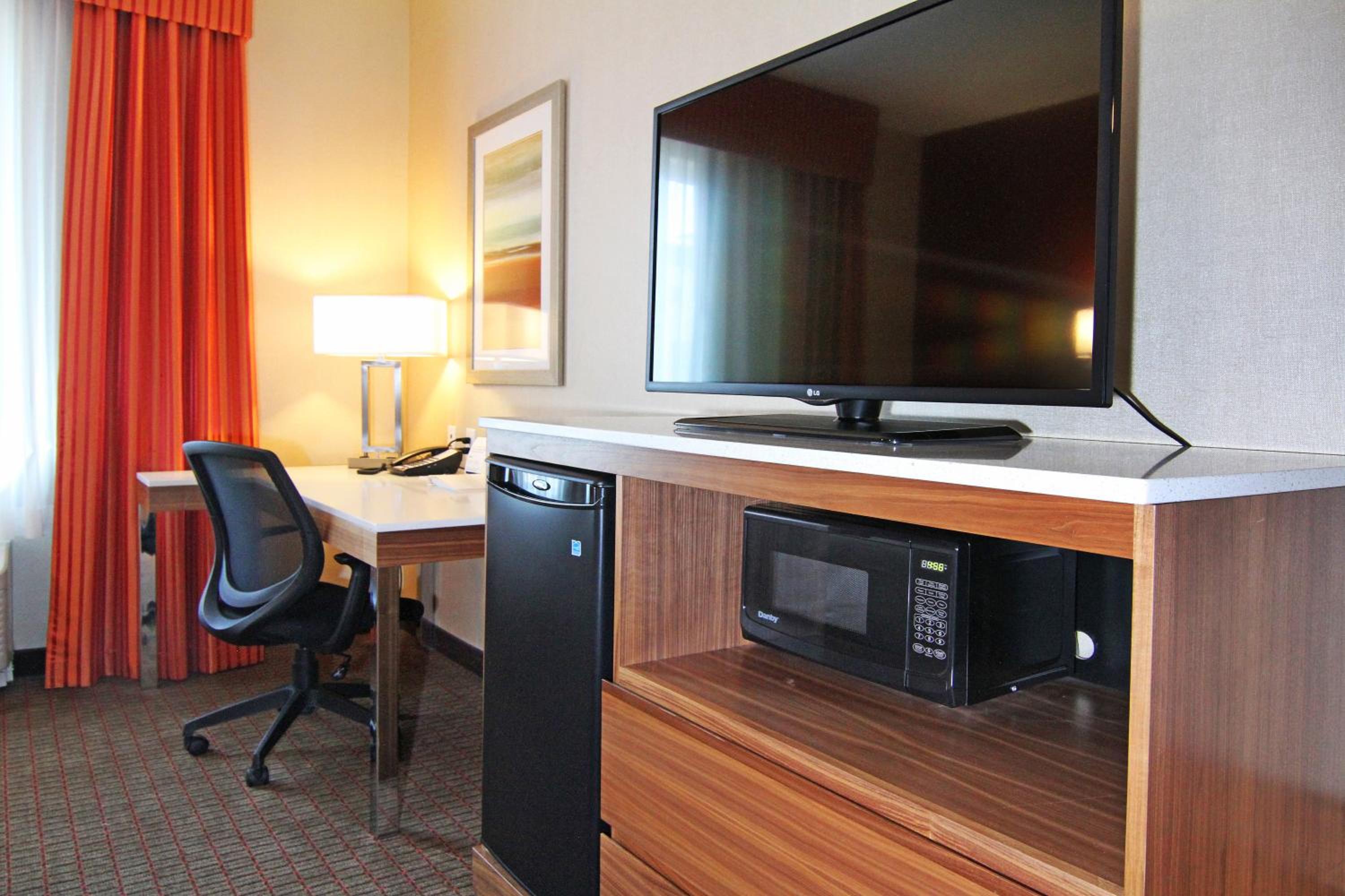 King Room with Mobility Accessible Roll-In Shower - Non-Smoking