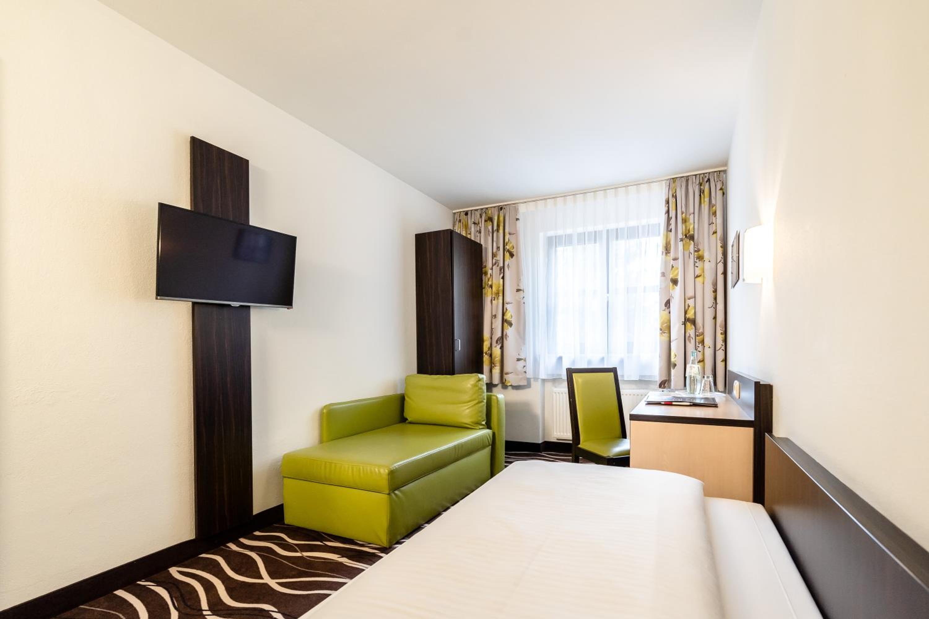 Standard Single Room photo 3