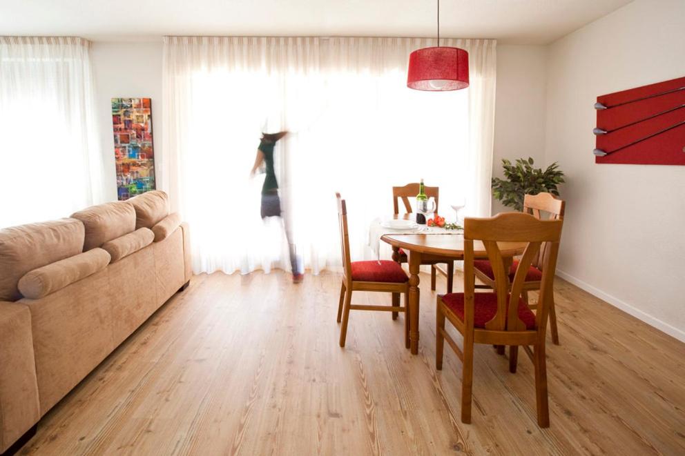Two-Bedroom Apartment with Parking photo 2