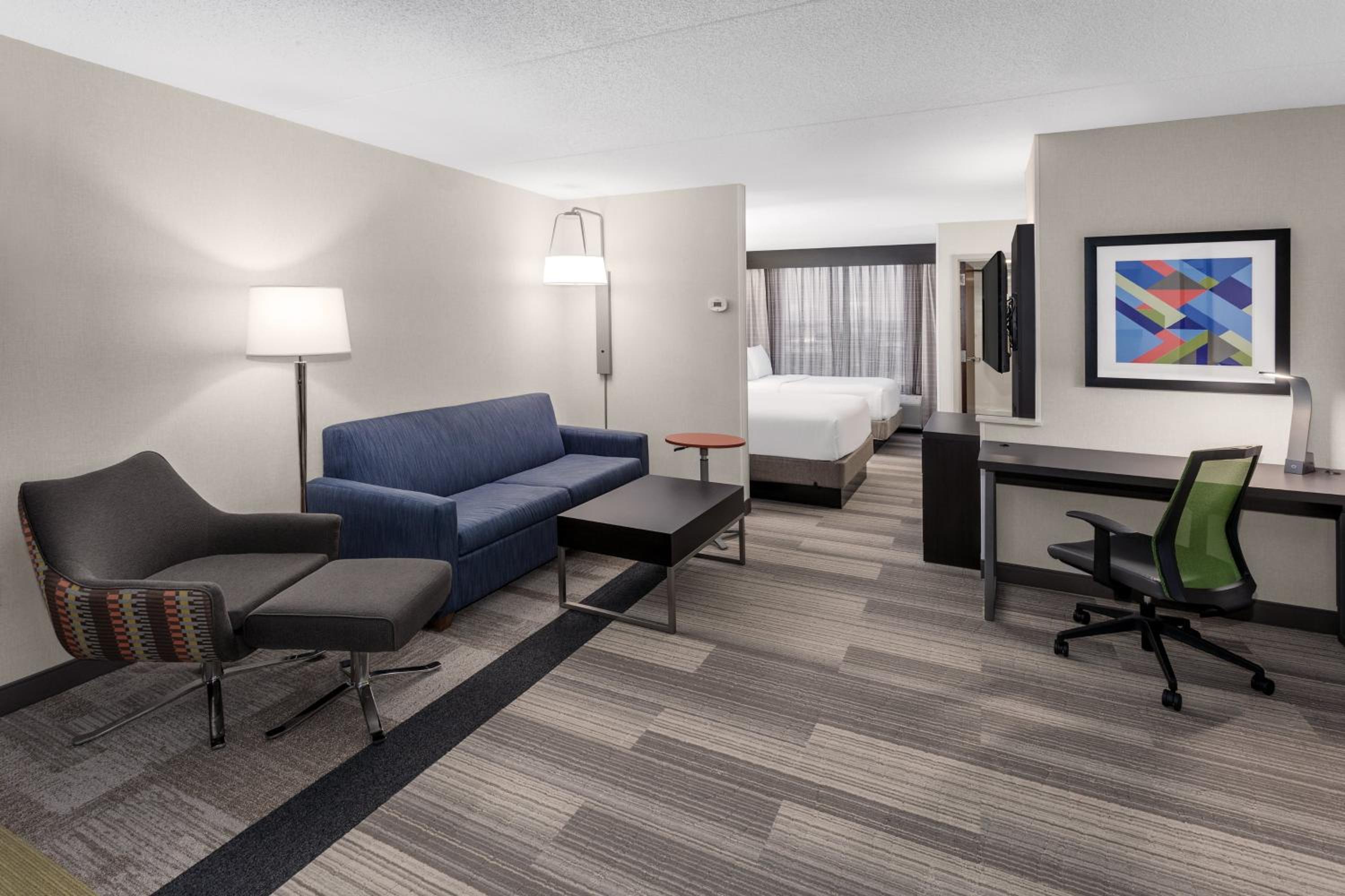 Double Suite - Non-Smoking - Photo 5