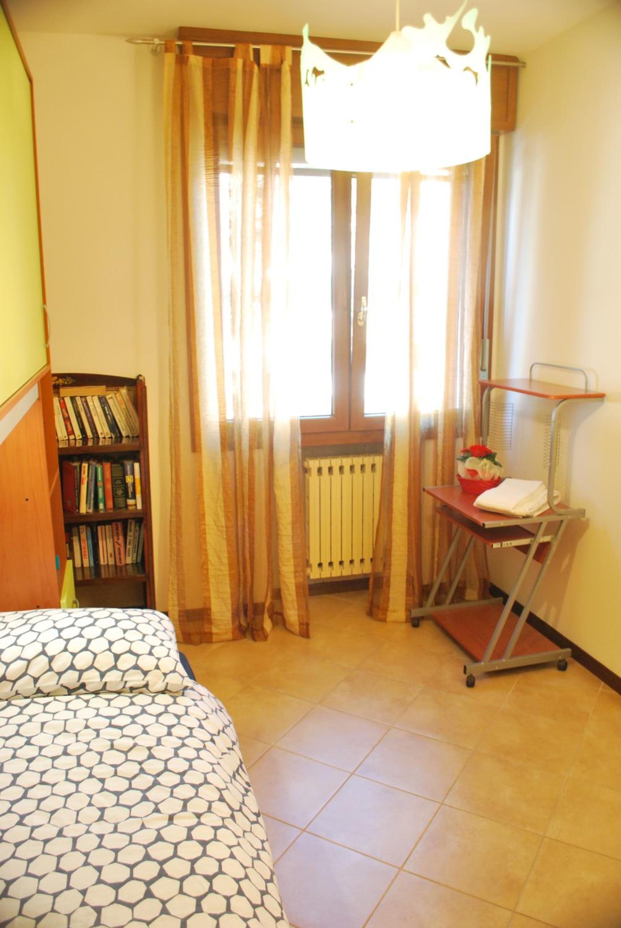 Two-Bedroom Apartment - Photo 32