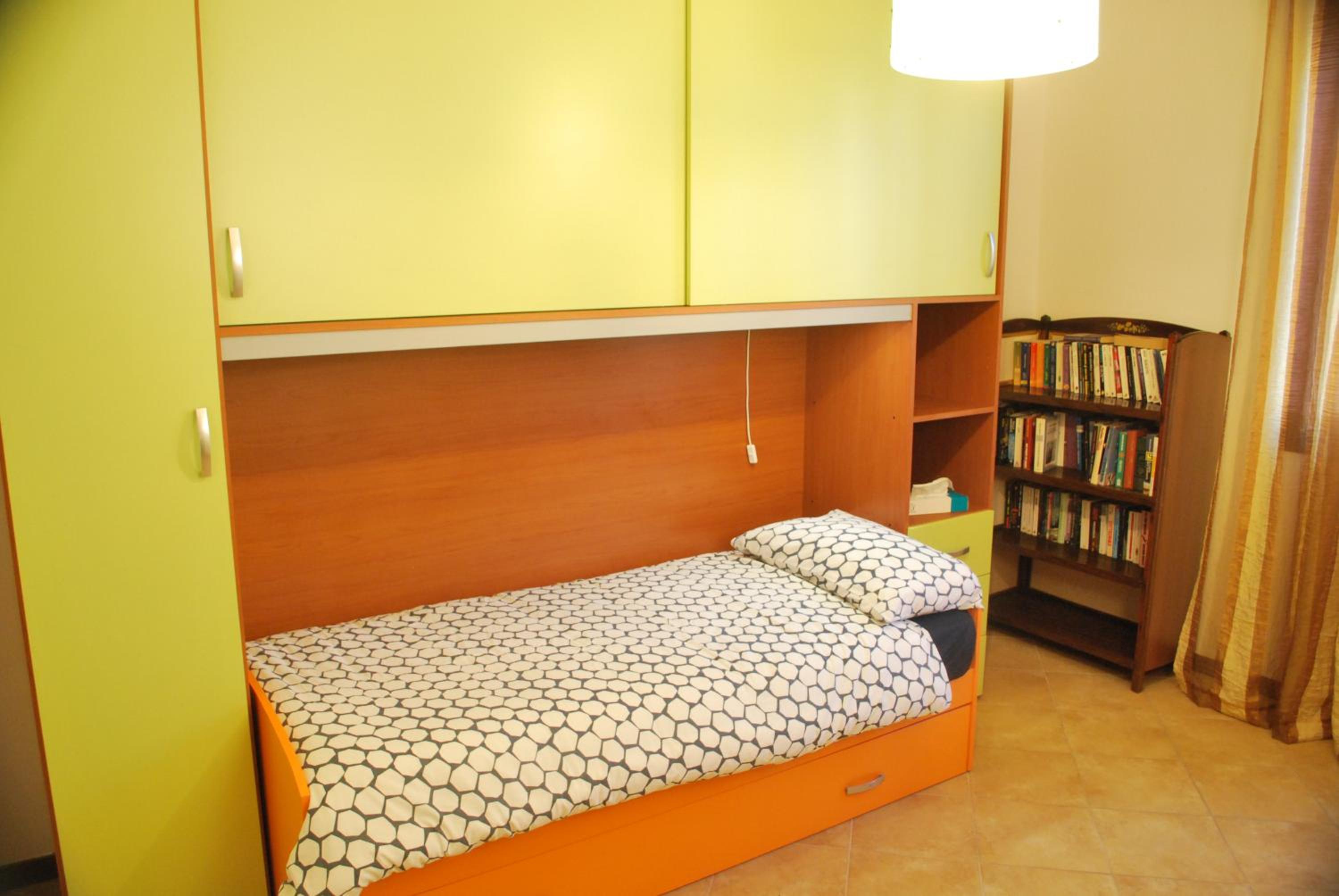Two-Bedroom Apartment - Photo 33