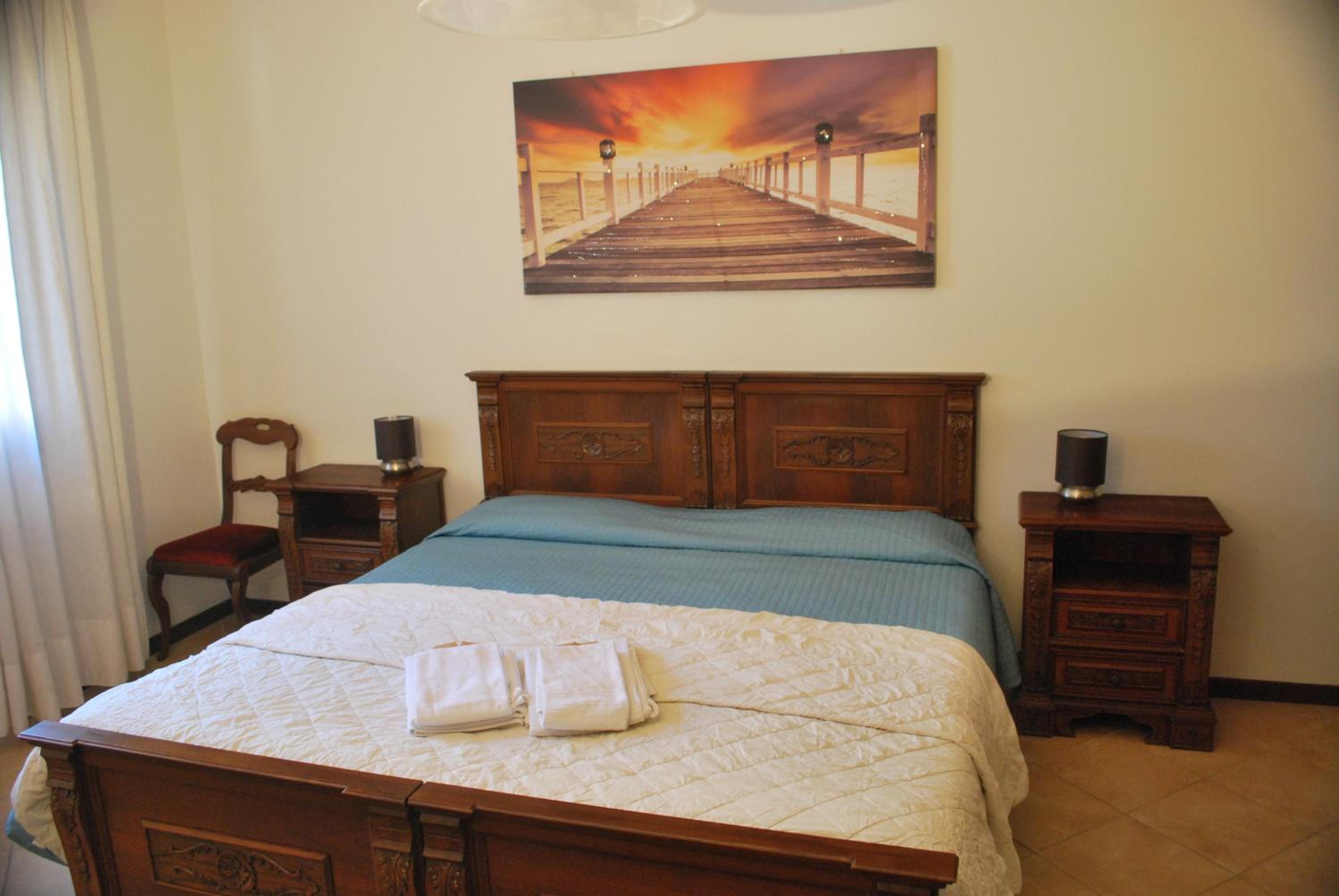 Two-Bedroom Apartment - Photo 3