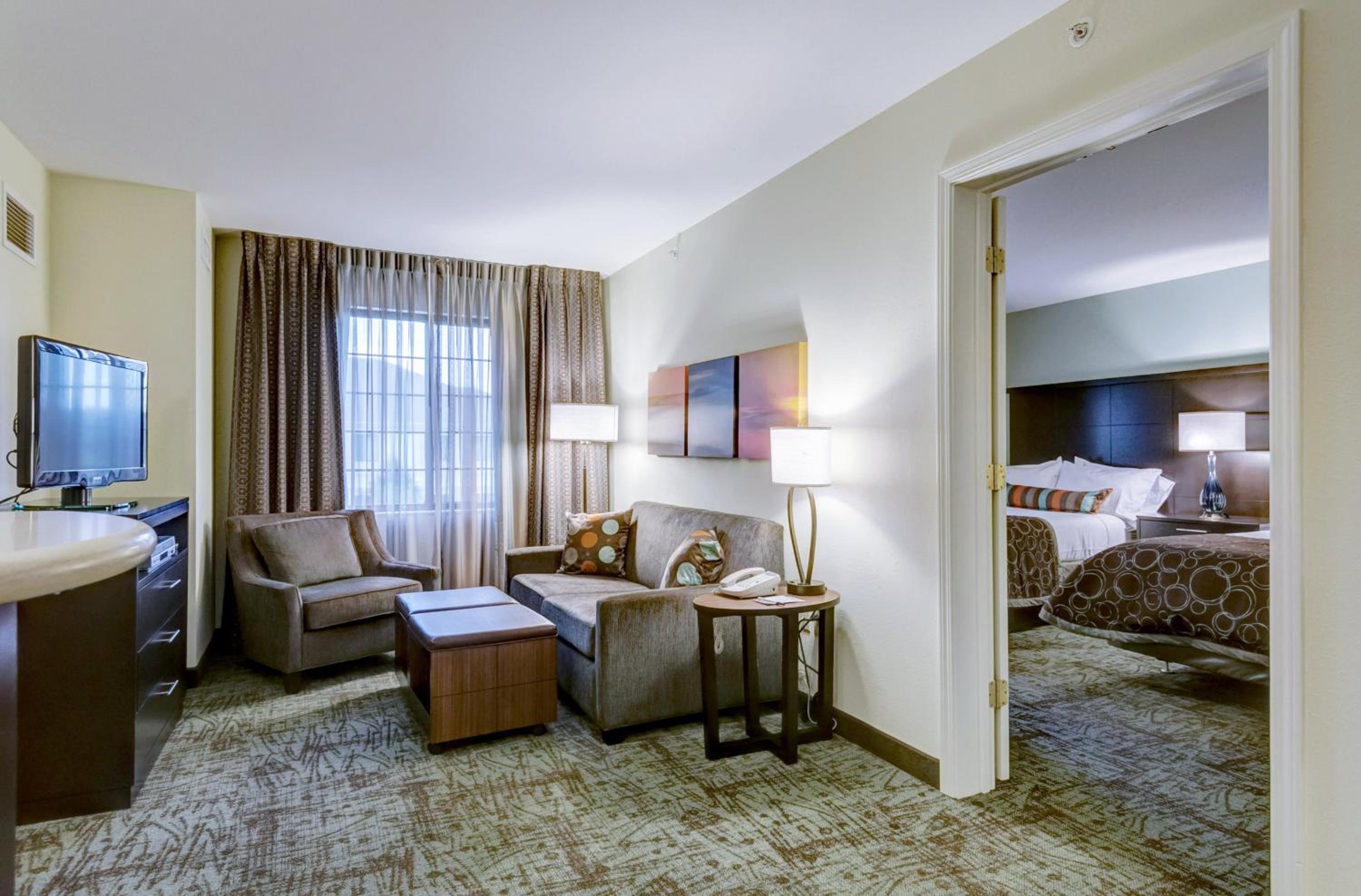 Two-Bedroom Suite - Mobility Accessible Tub