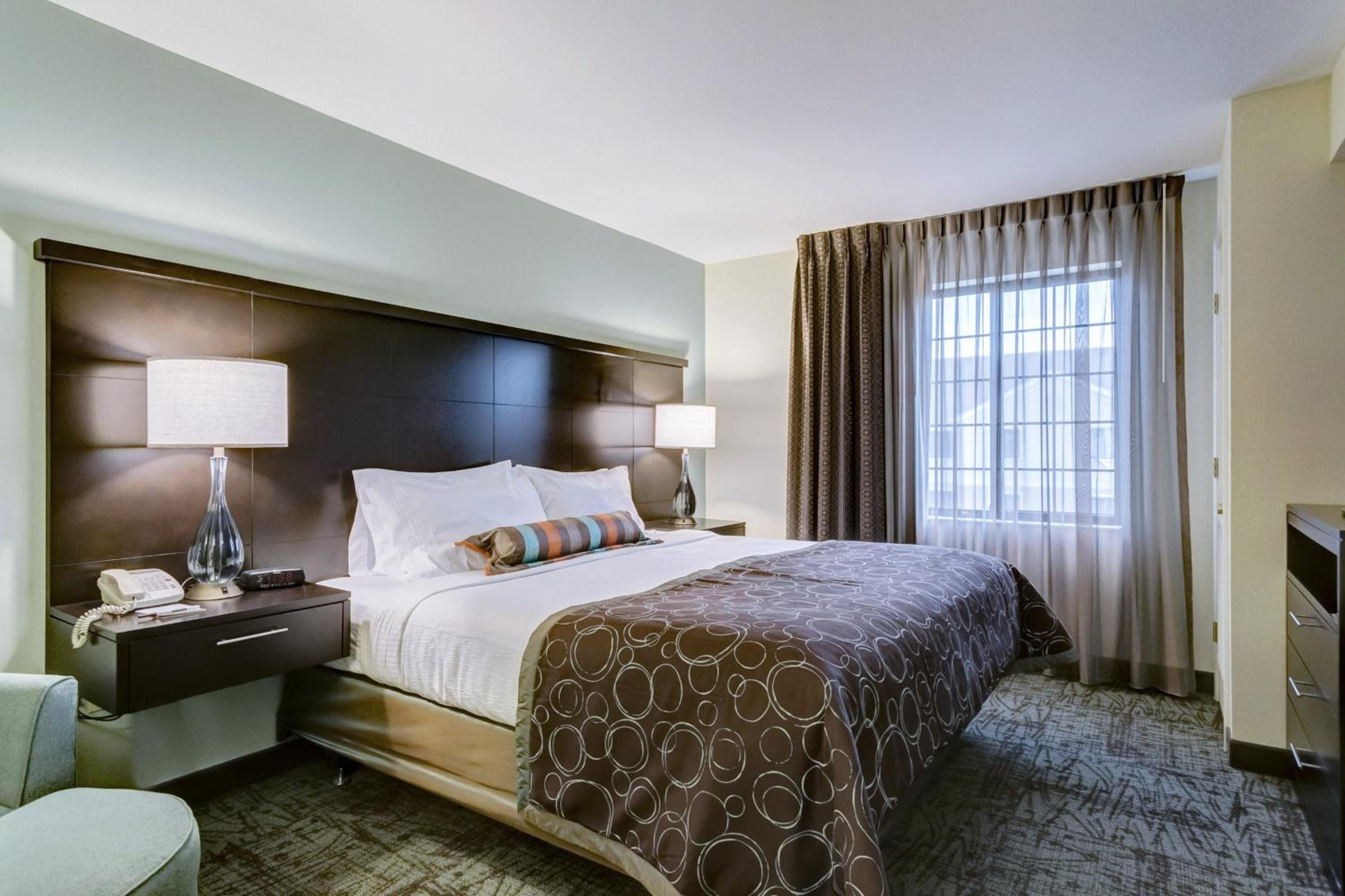 Two-Bedroom Suite - Non-Smoking