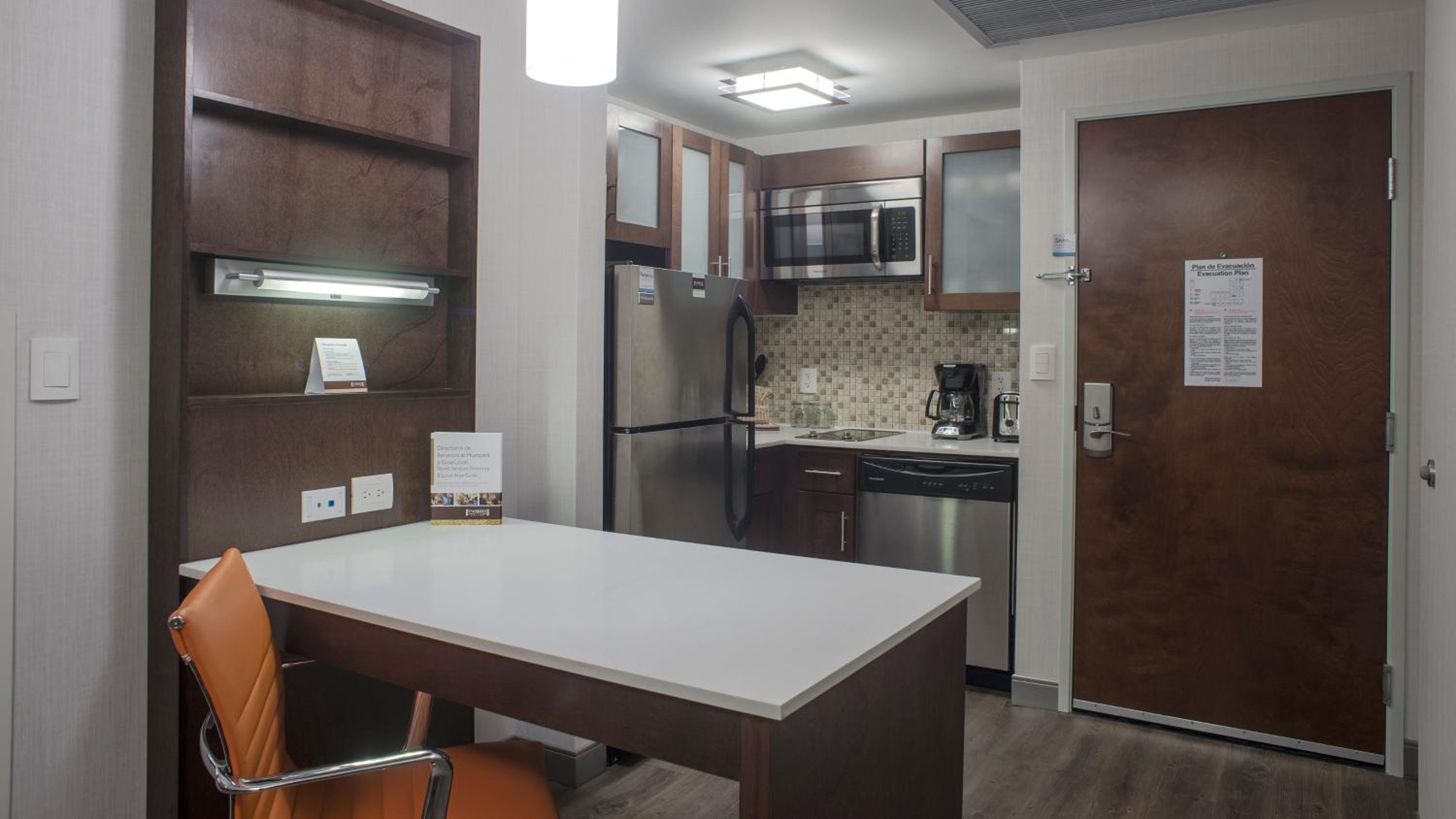 One-Bedroom Suite photo 2