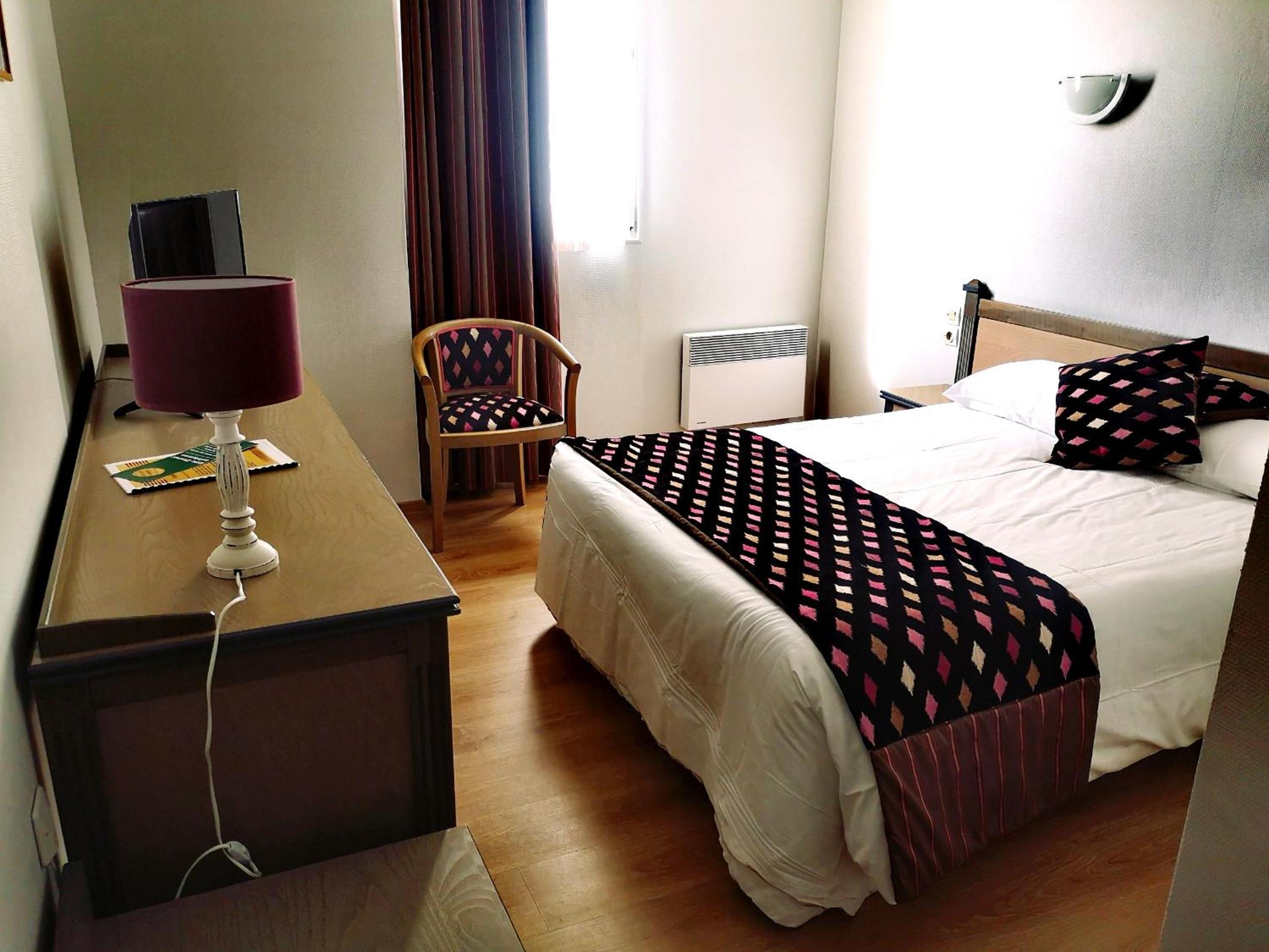 Double Room - Photo 5