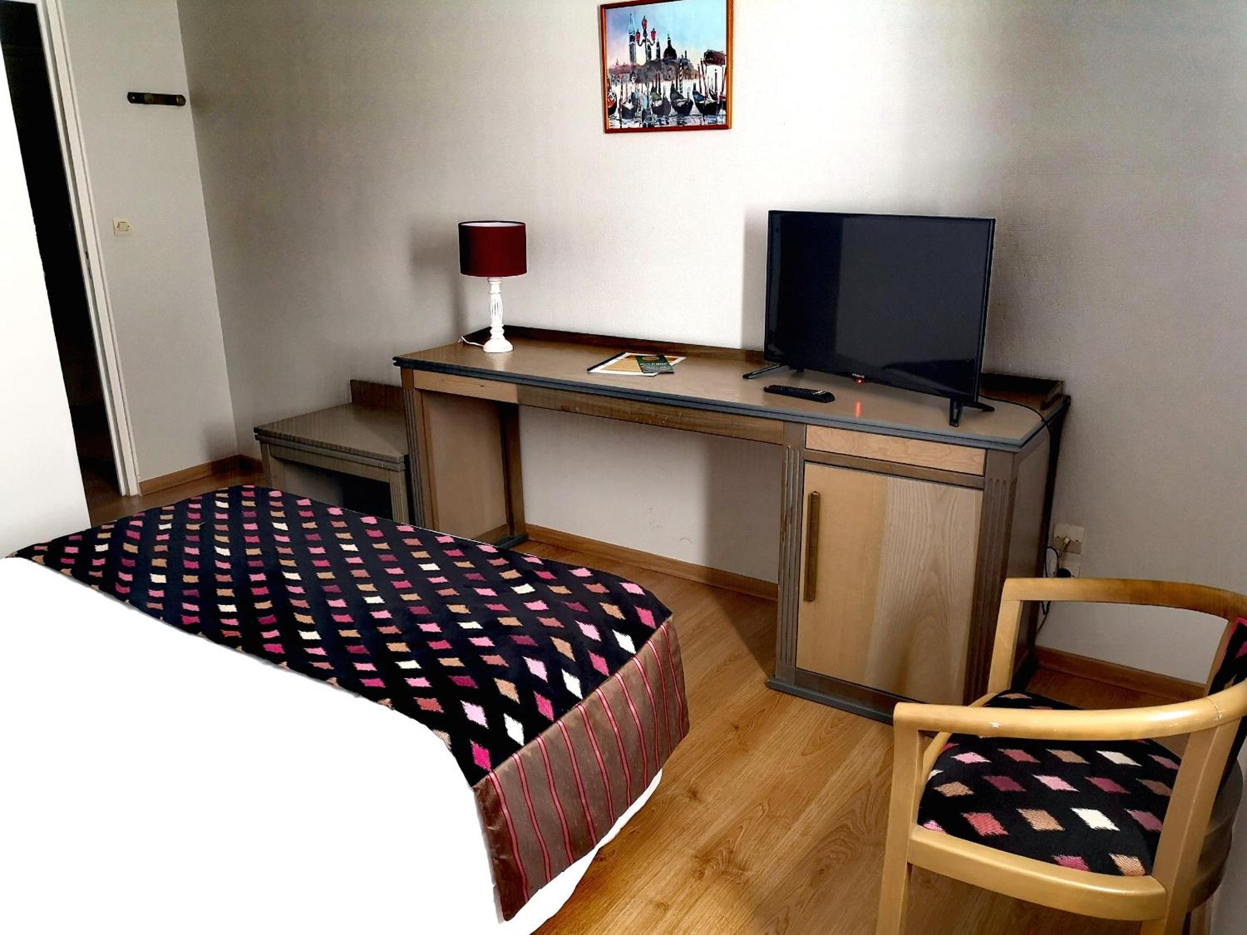 Double Room - Photo 4