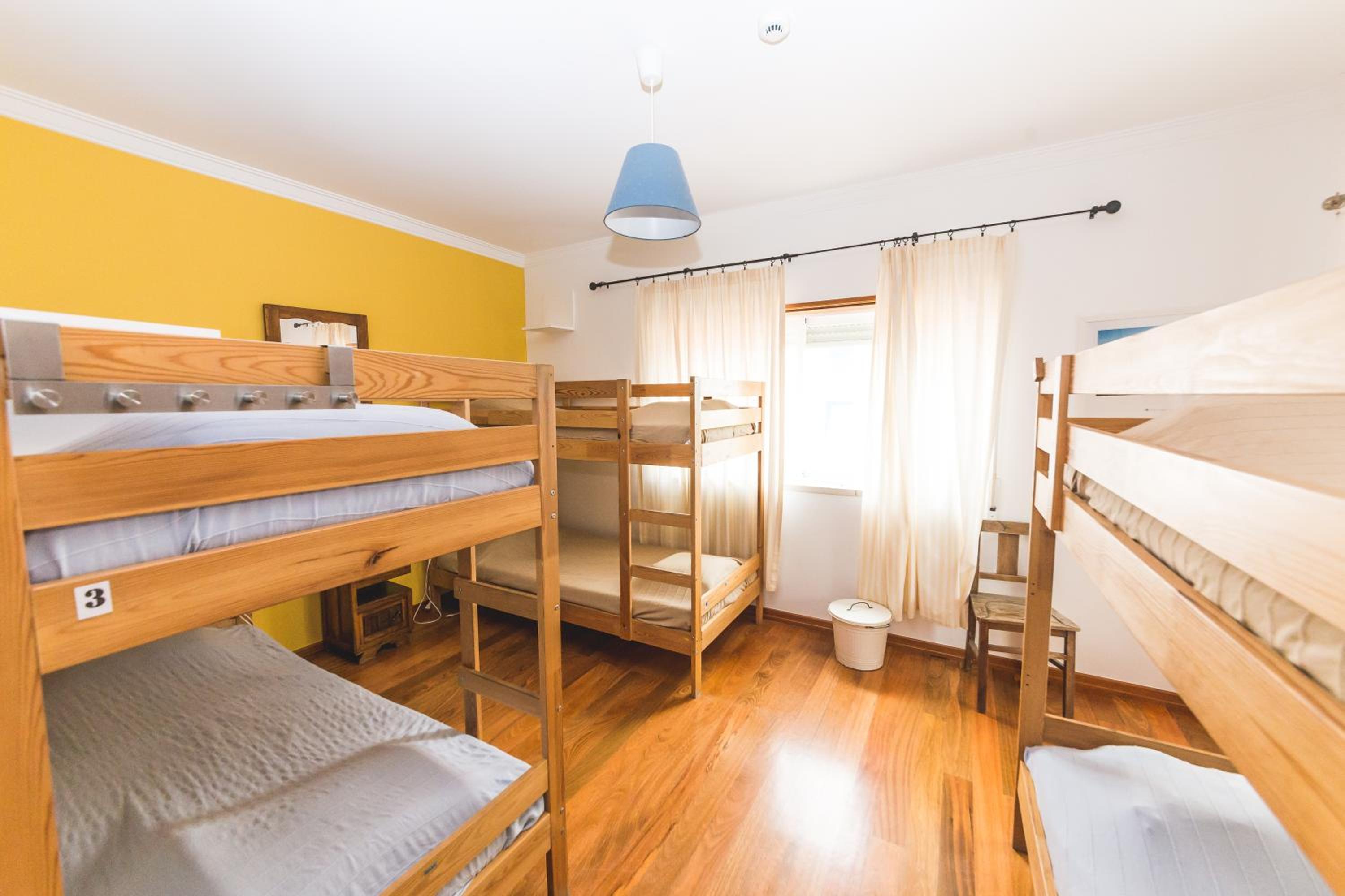 Bed in 6-Bed Dormitory Room photo 1