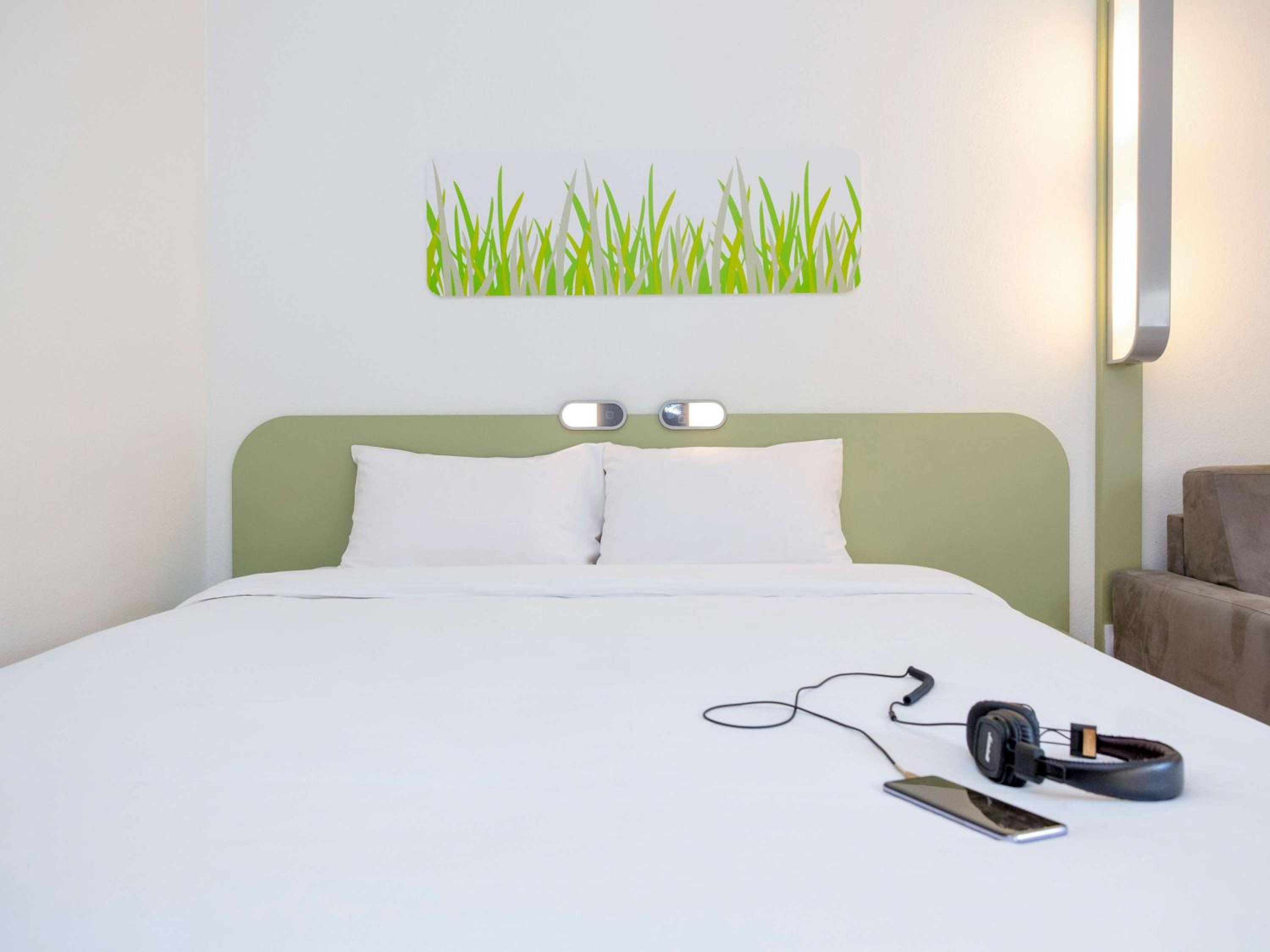Adapted Double Room - Photo 2