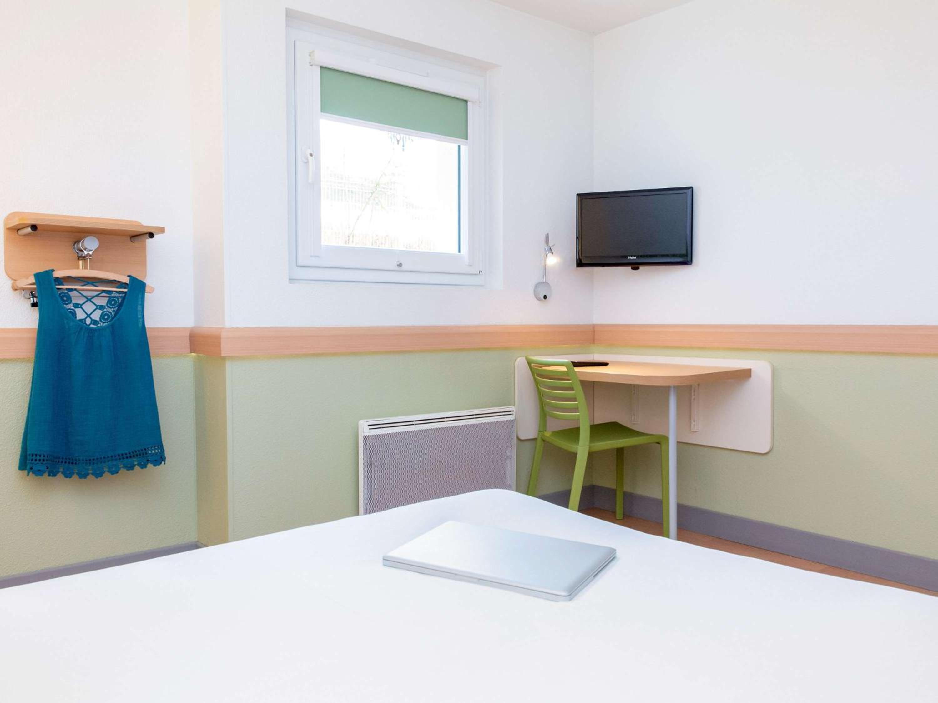 Adapted Double Room - Photo 3