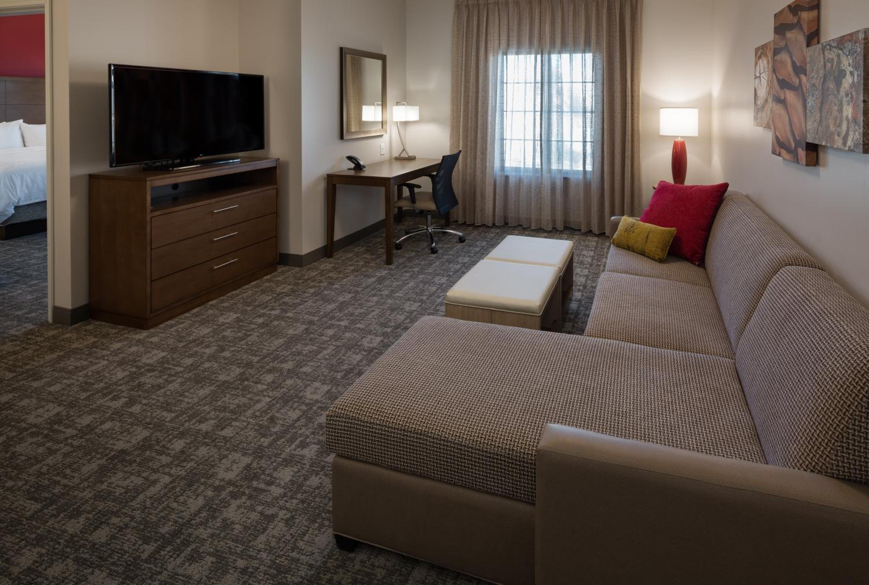 One-Bedroom King Suite - Photo 5