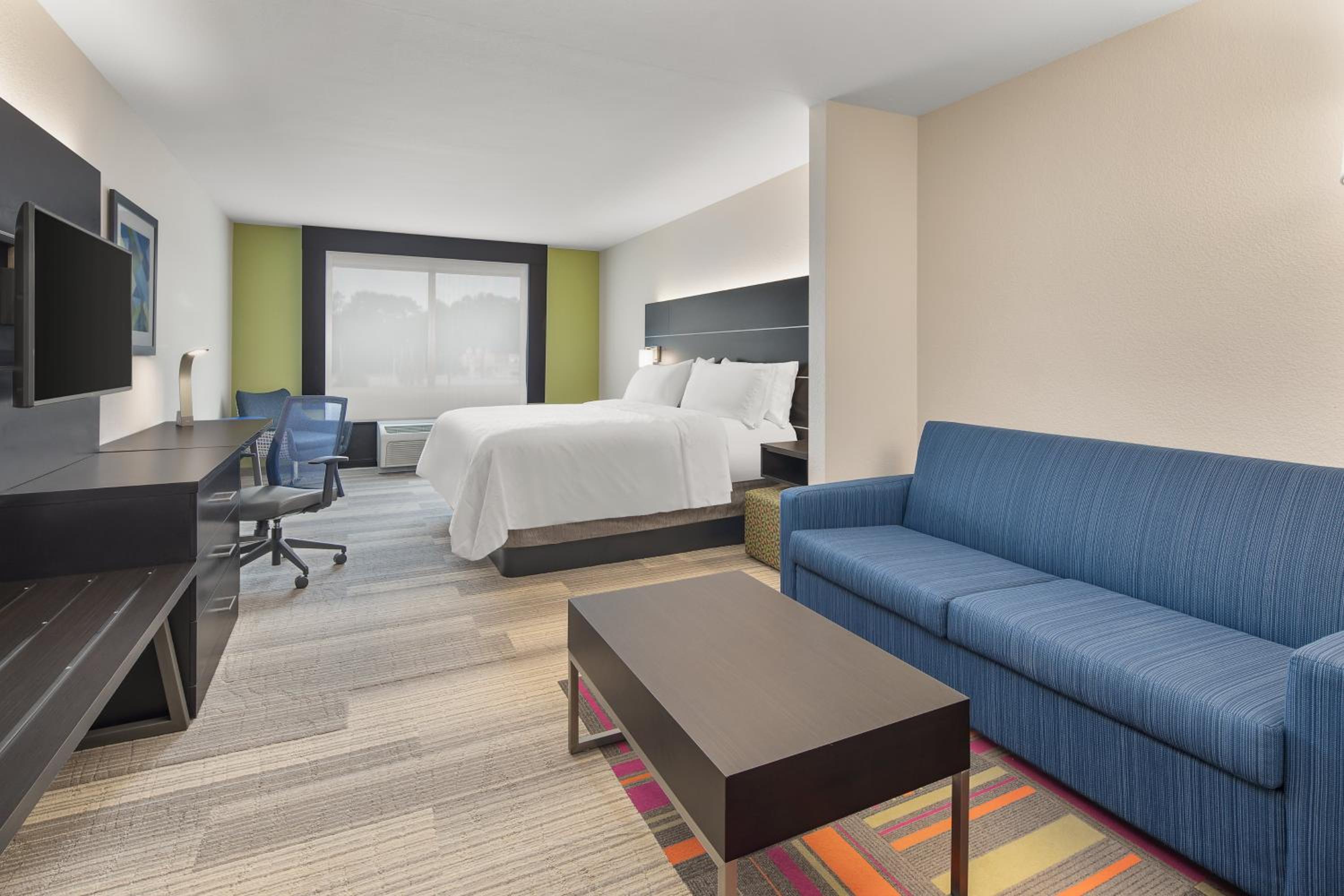 King Suite - Photo 1