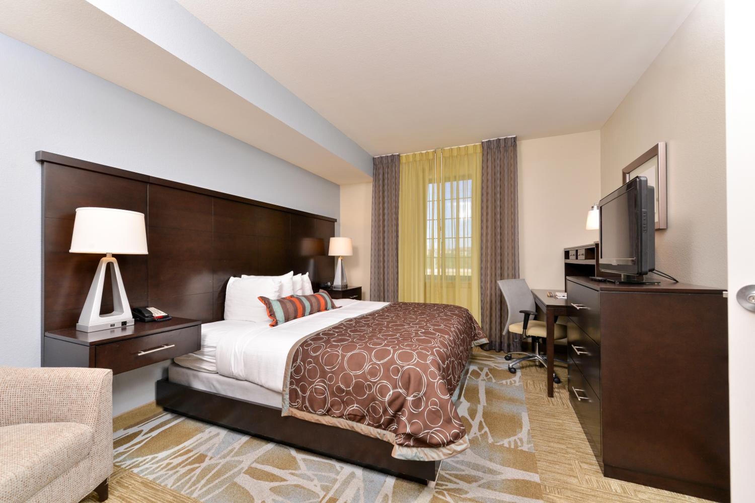 One-Bedroom King Suite - Photo 1