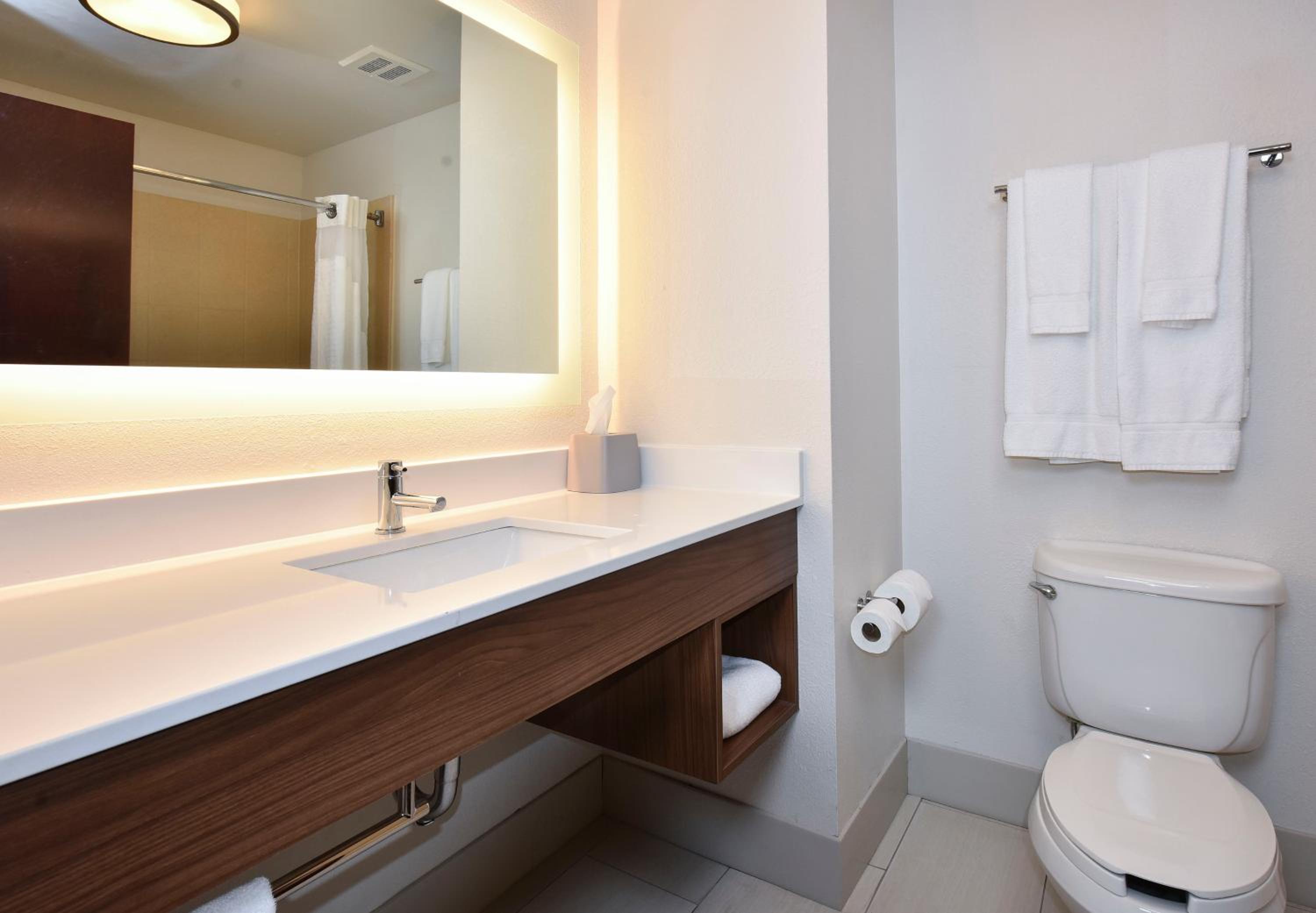 Queen Suite with Two Queen Beds and Additional Living Area - Photo 2
