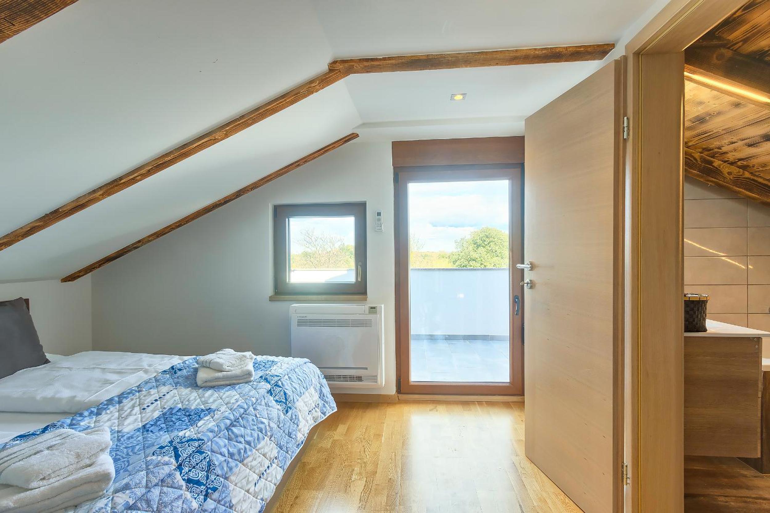 Three-Bedroom House photo 1