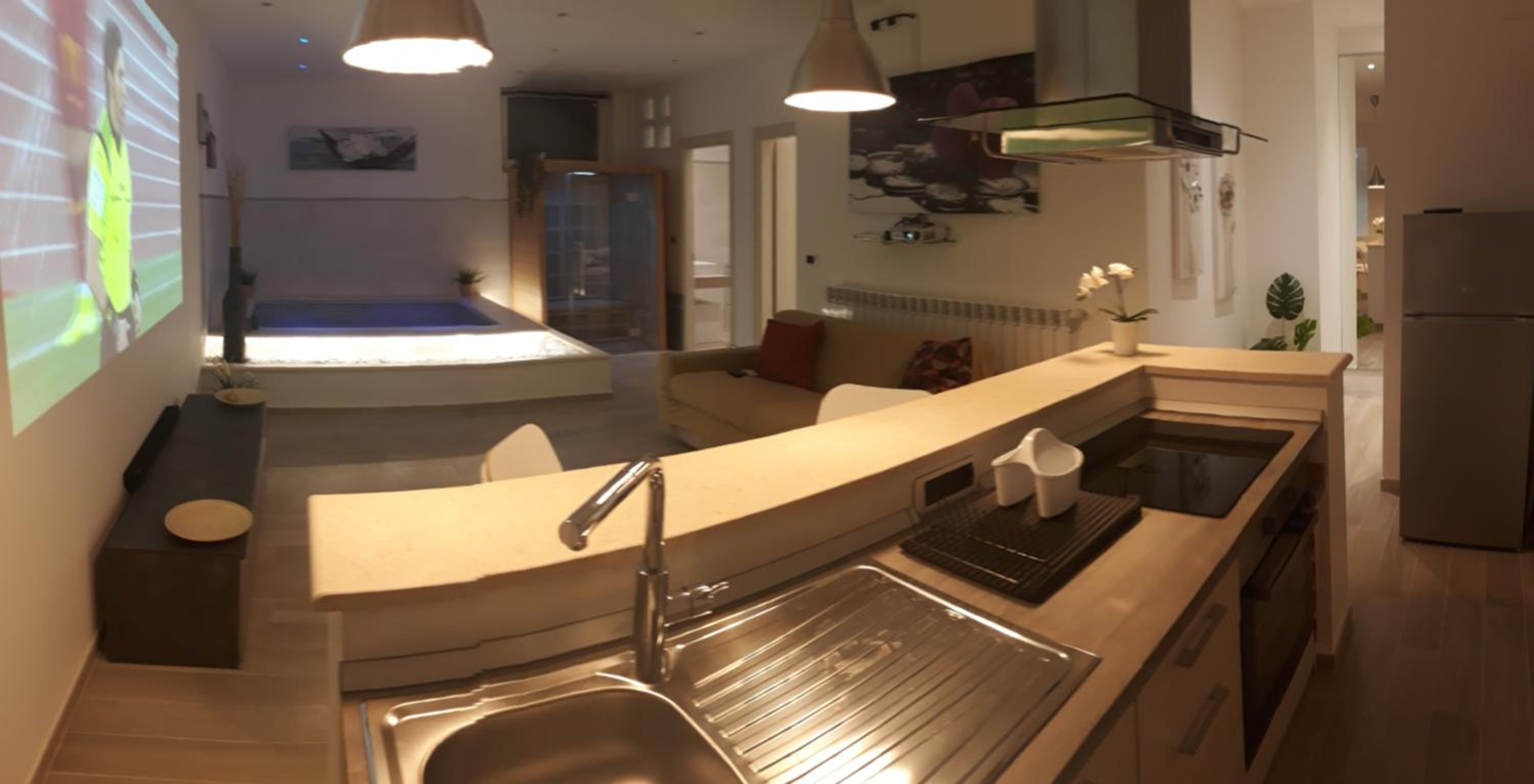 Studio with Spa Bath - Photo 12