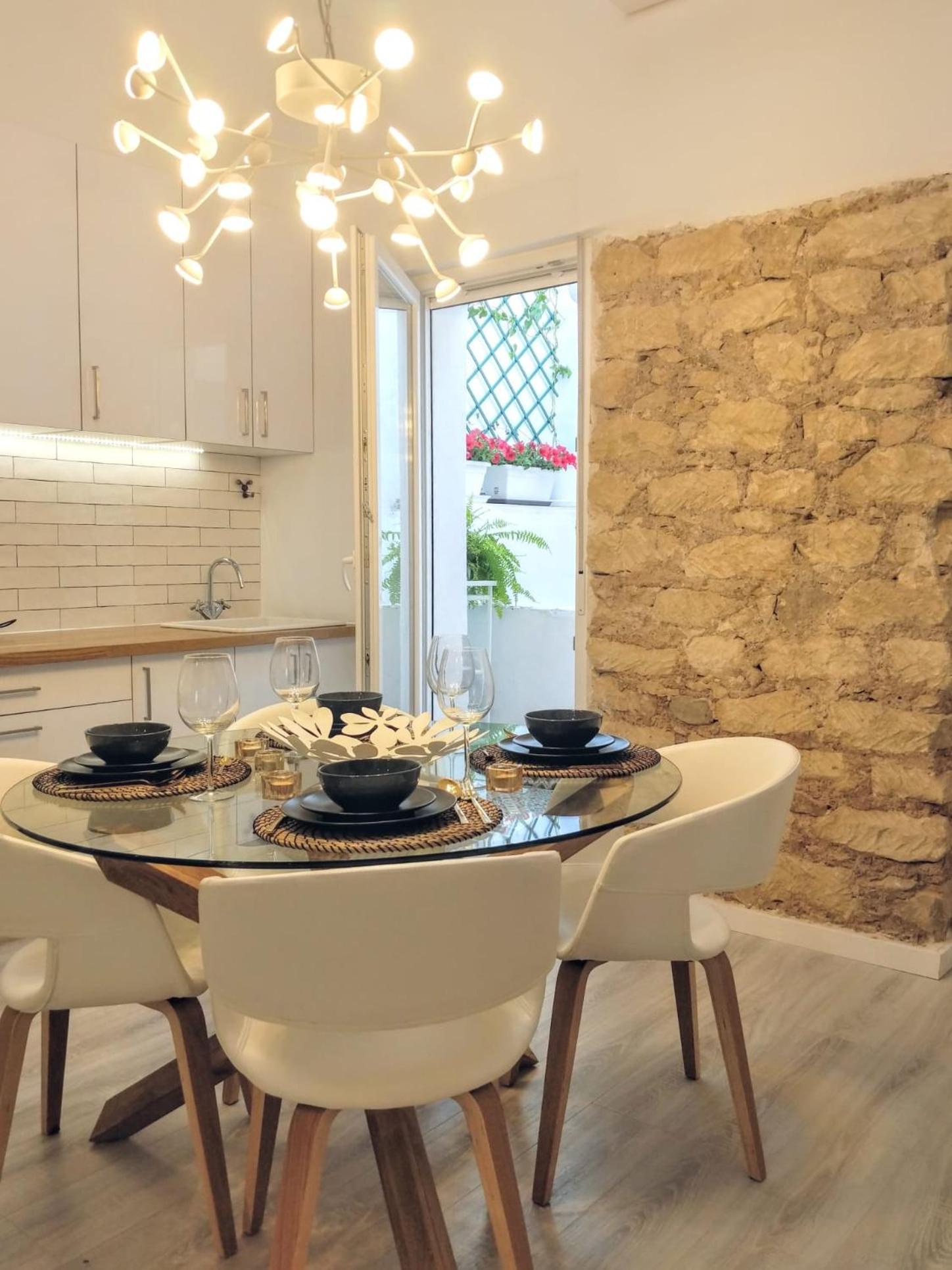Two-Bedroom House - Photo 24