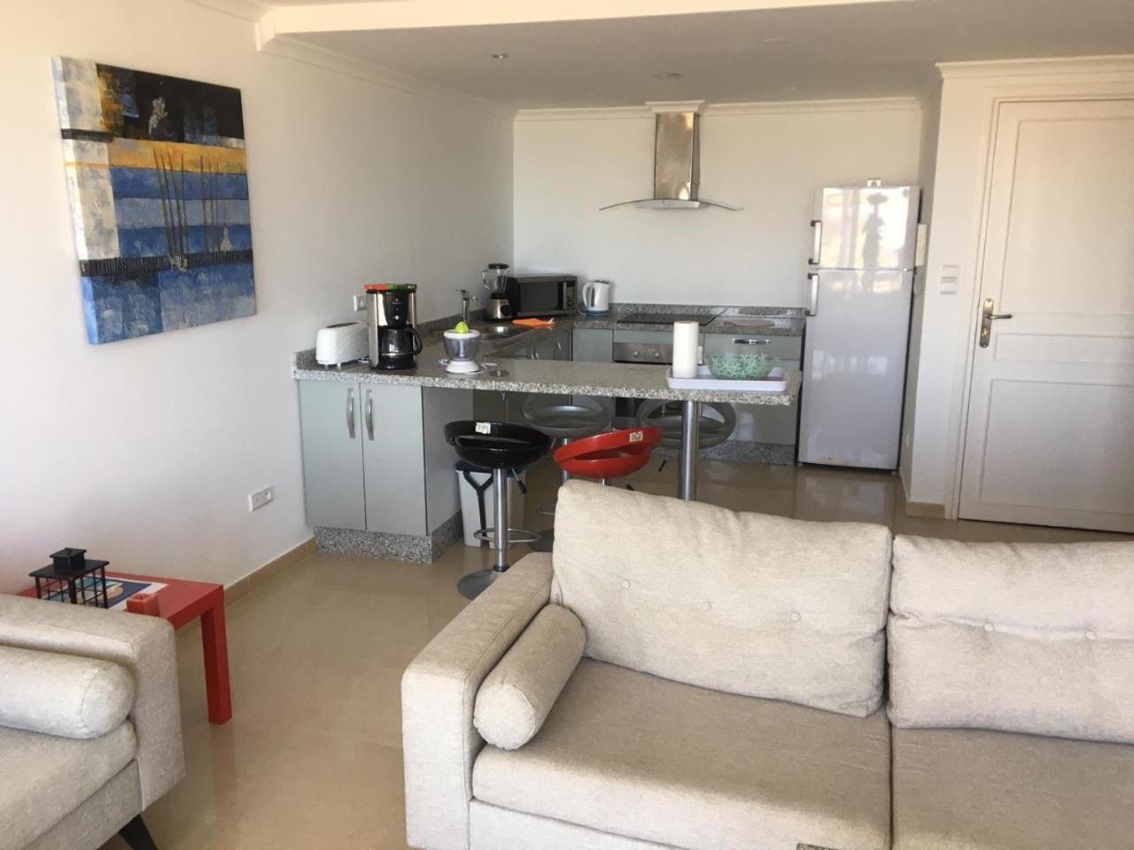 Apartment with Sea View - Photo 8