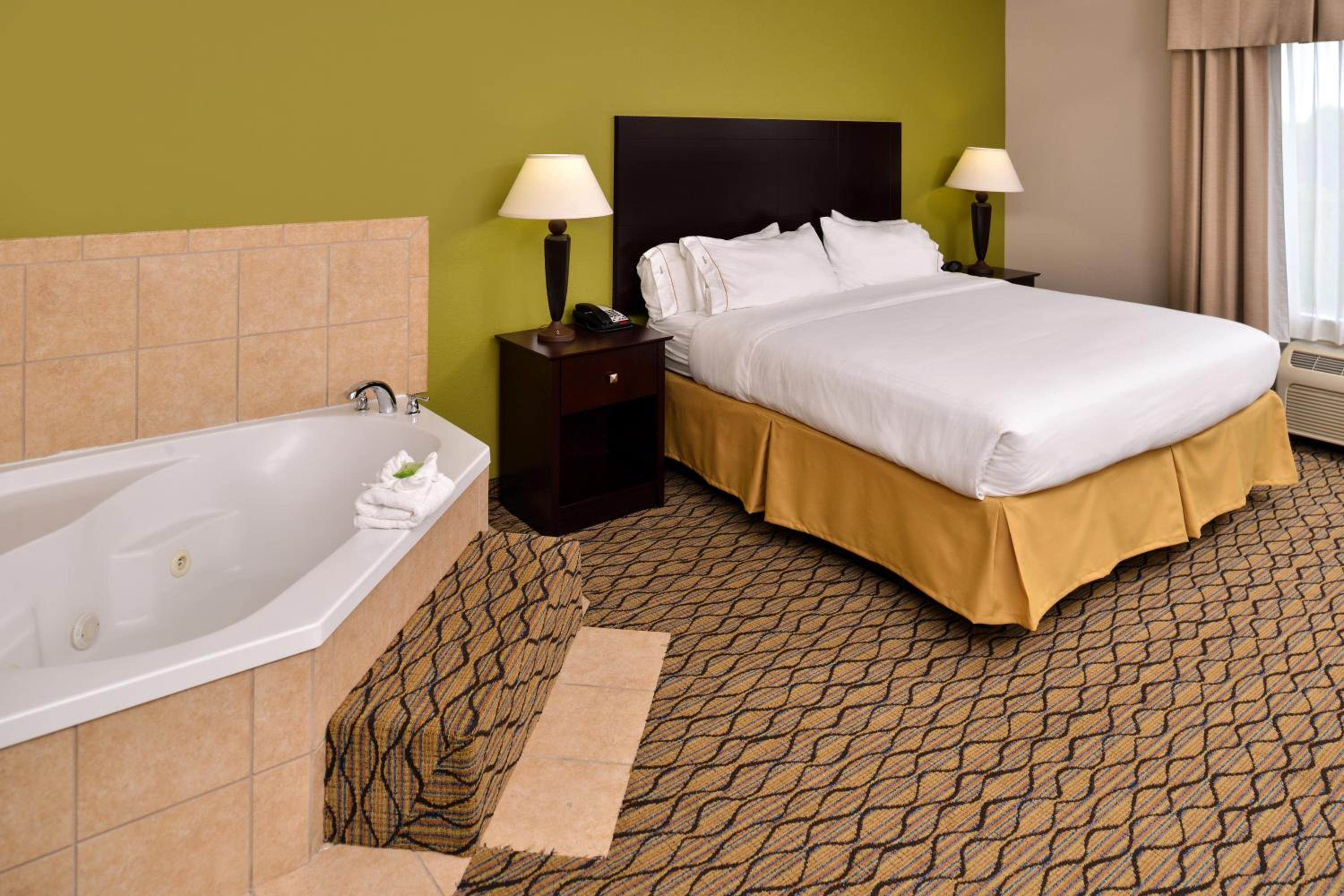 King Suite - Photo 4