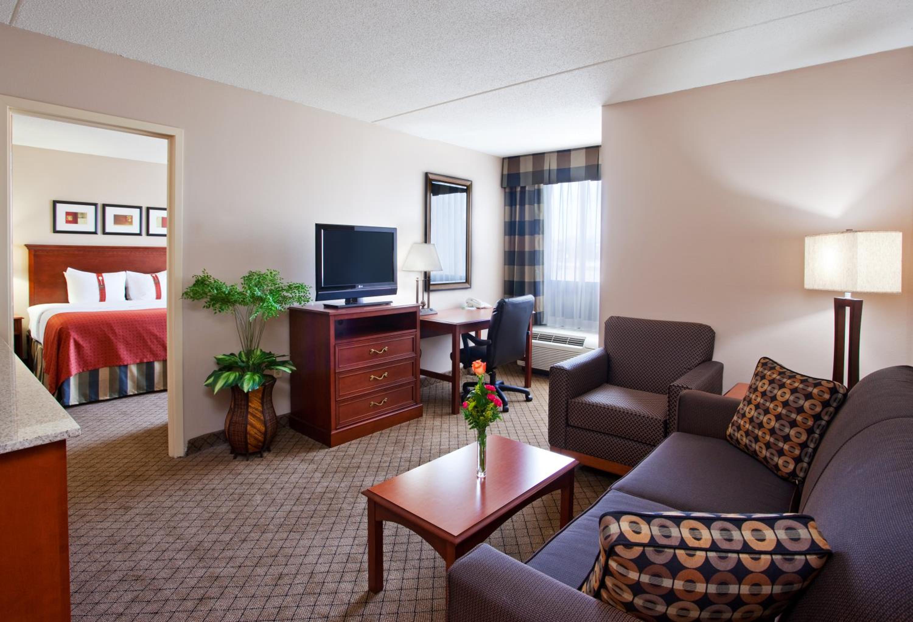 King Suite with Sofa Bed - Photo 2