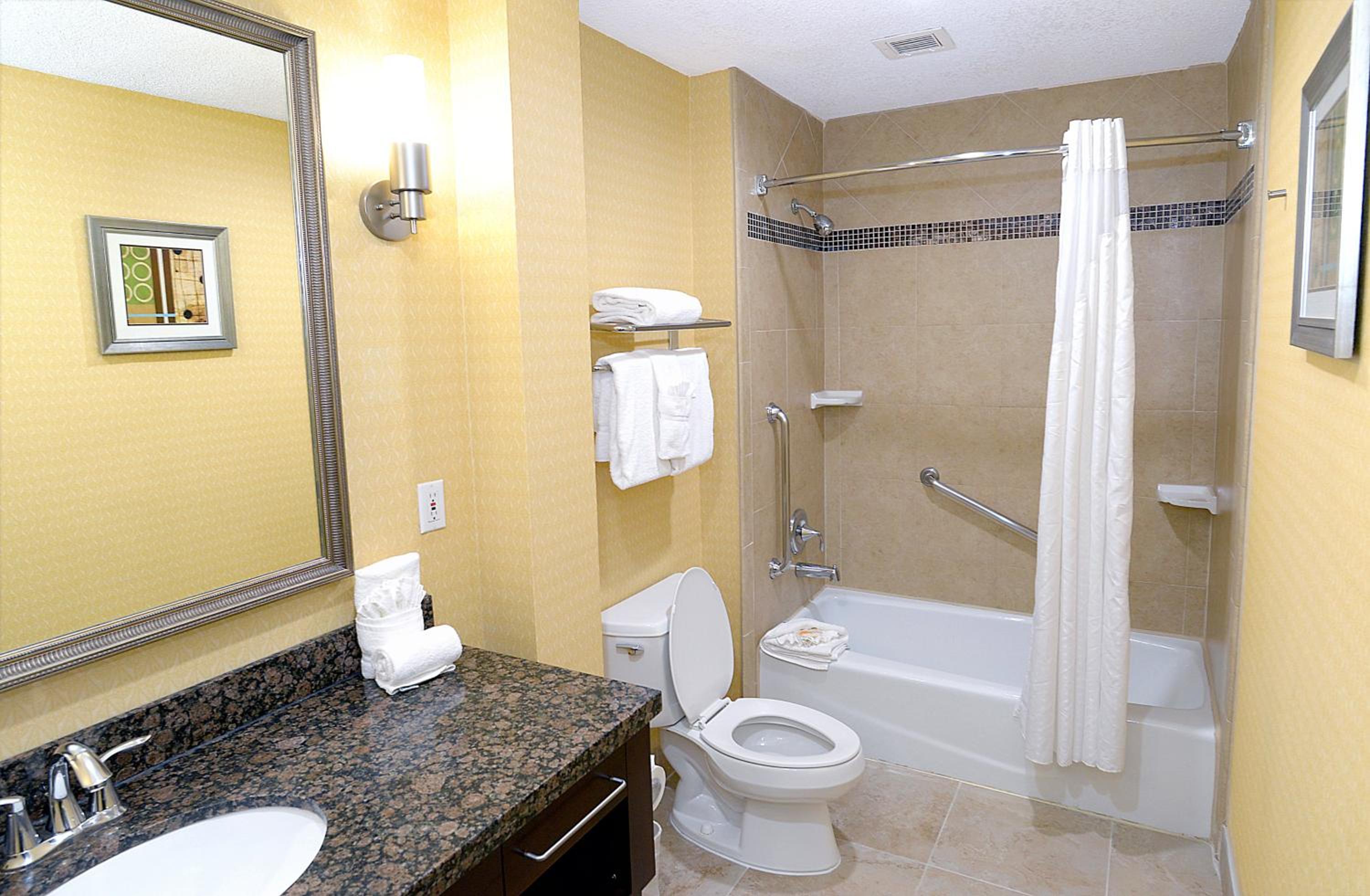 Standard King Room - Photo 9