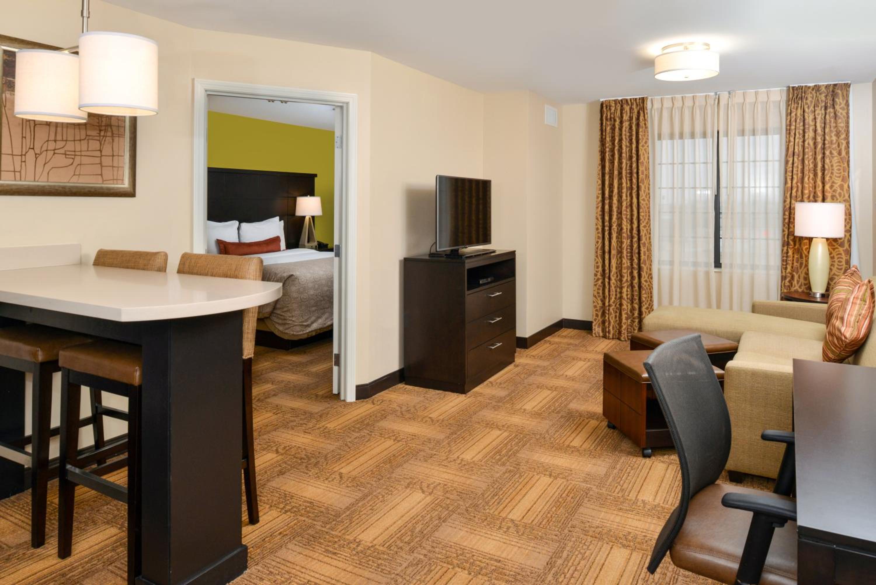 One-Bedroom King Suite