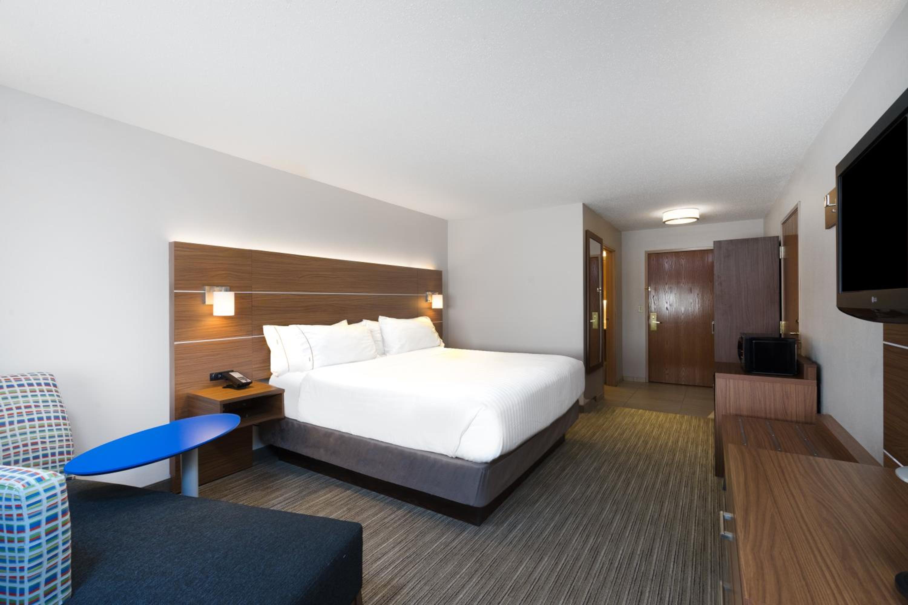 Standard King Room with Extra Floor Space