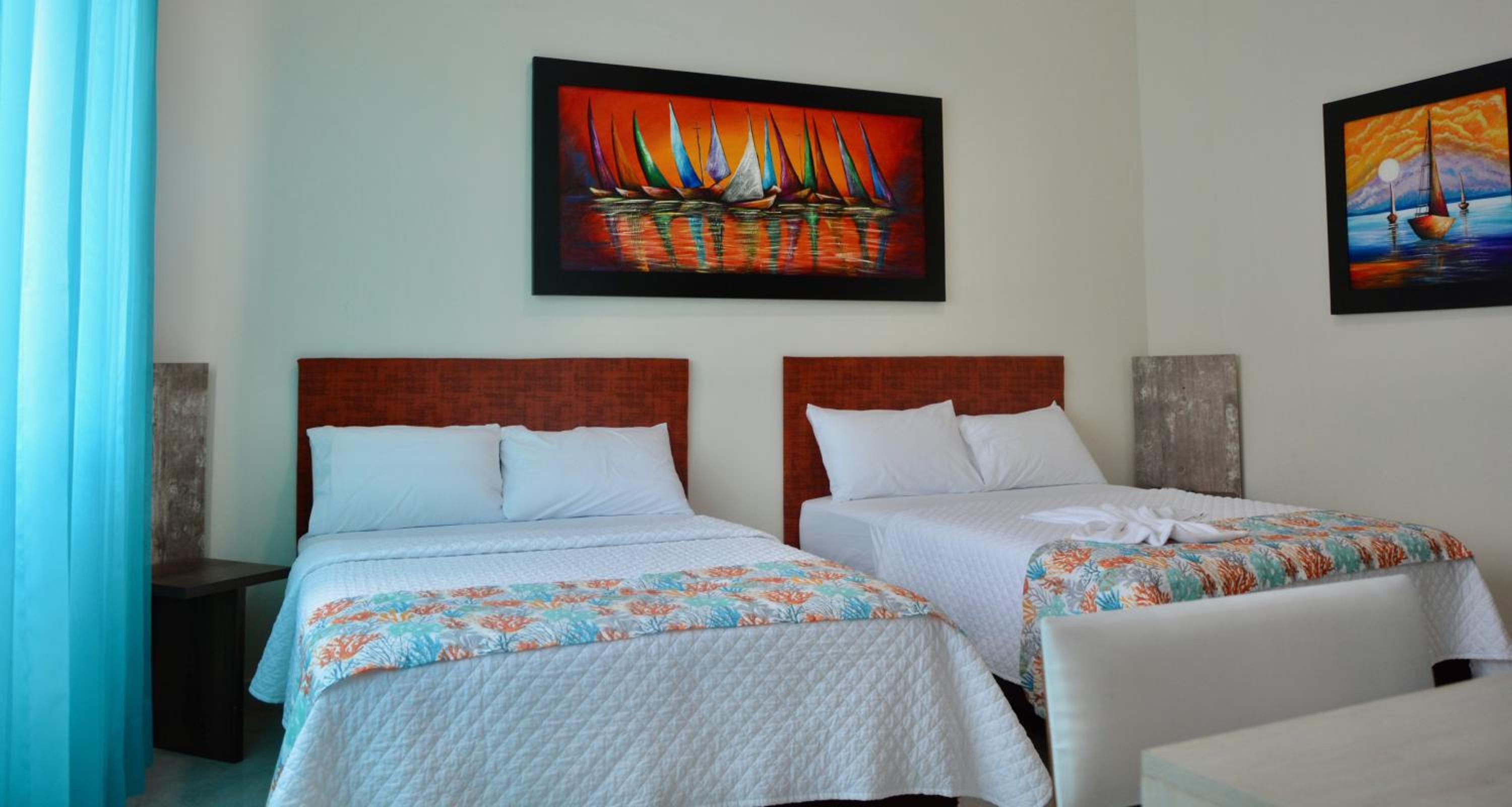 Deluxe Twin Room photo 2