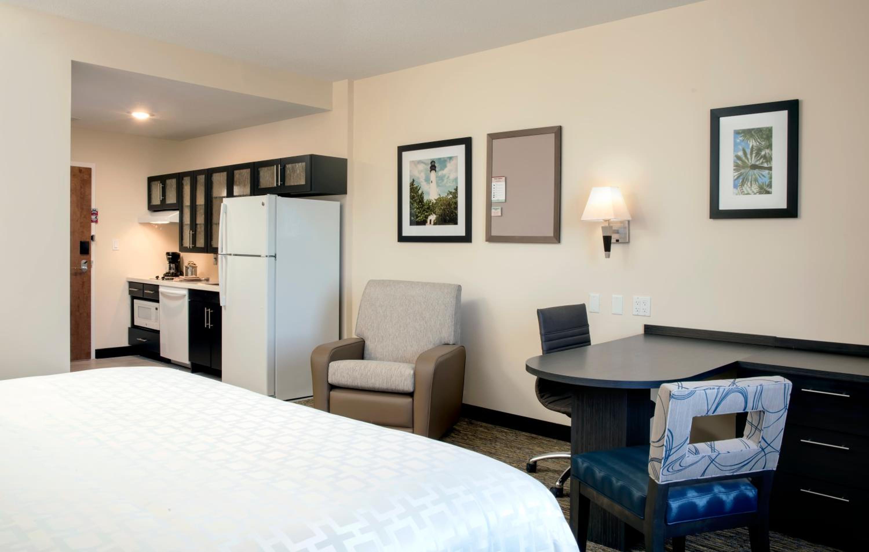 King Studio Suite photo 3