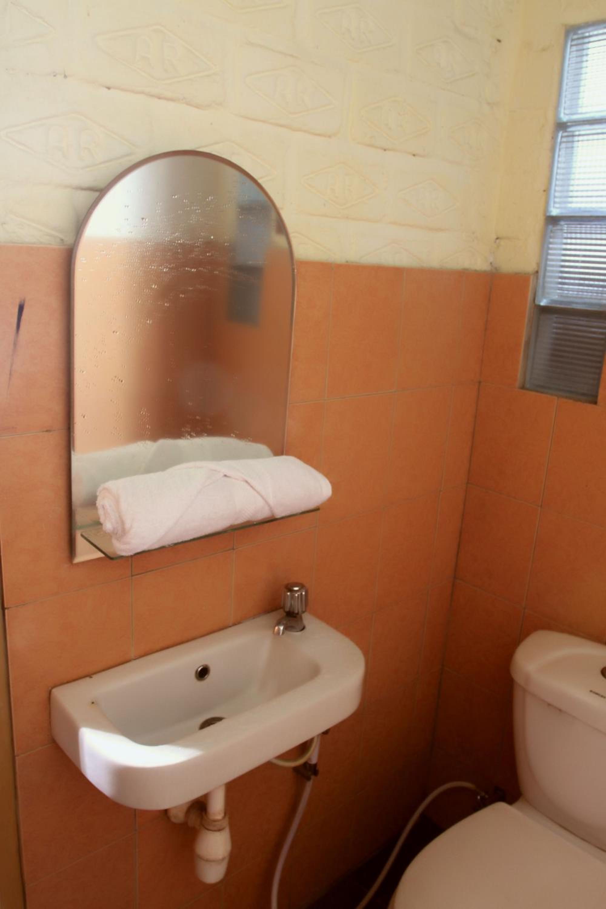 Double Room - Photo 7