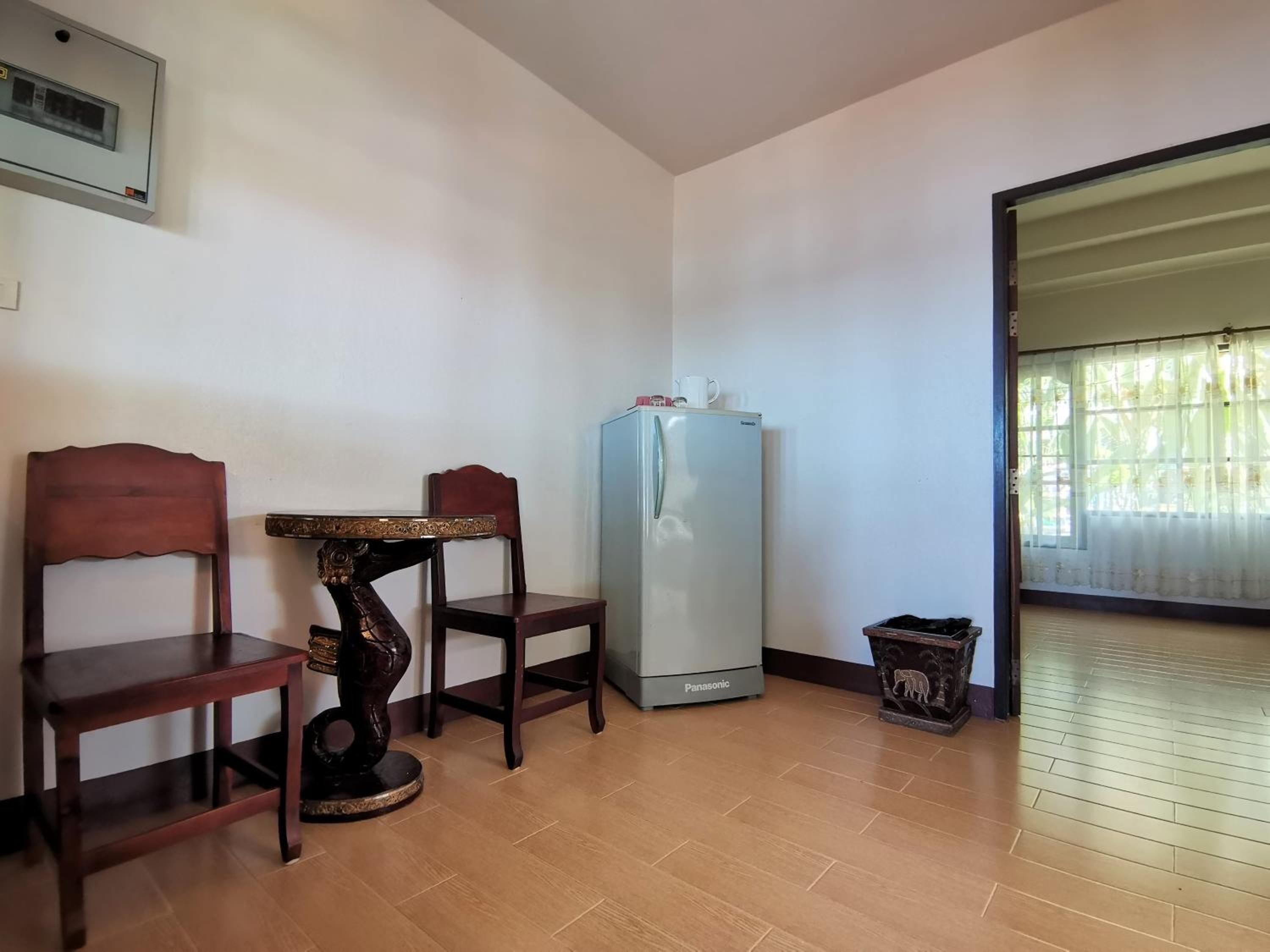 Villa with Garden View - Photo 6