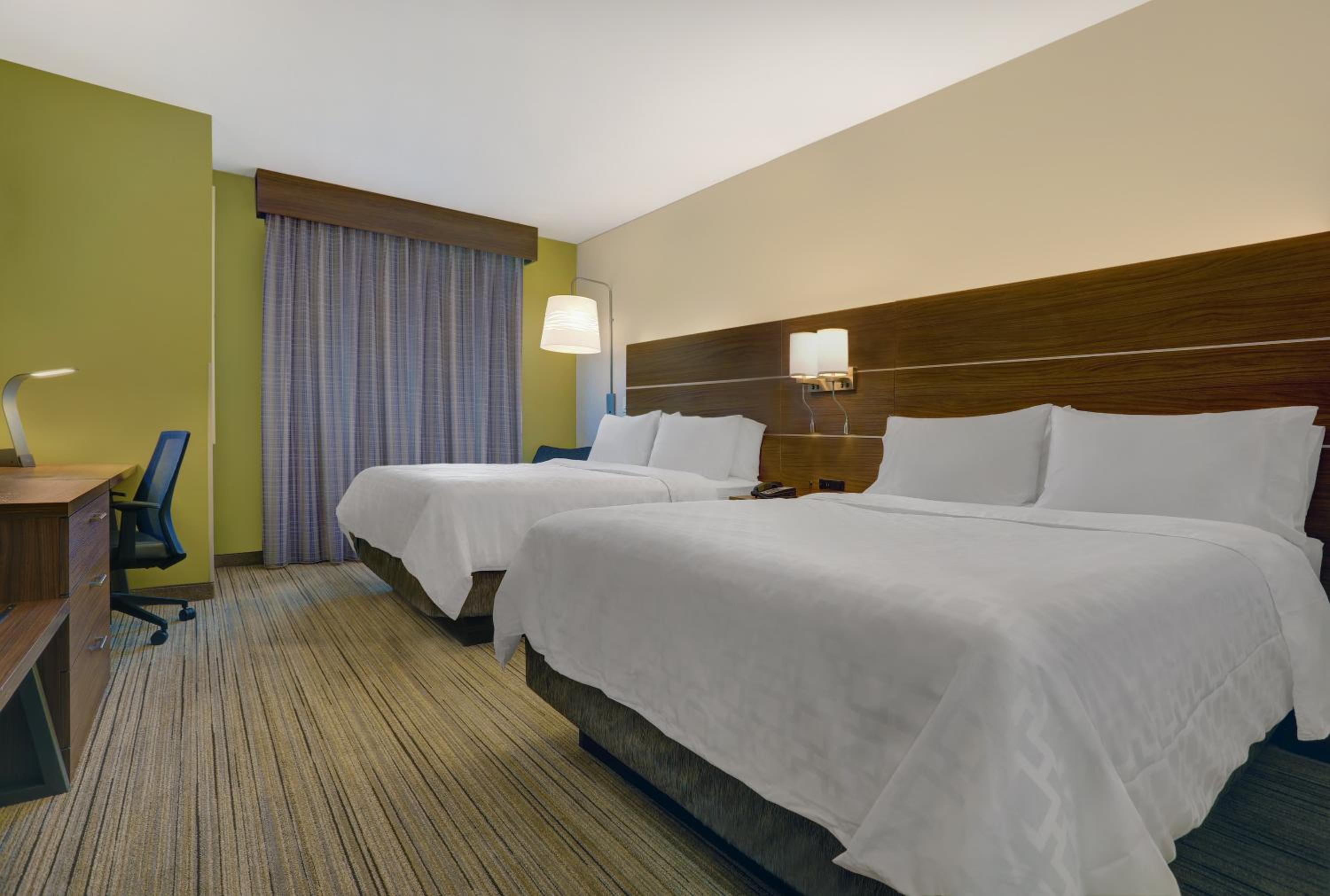 Standard Room with Two Queen Beds