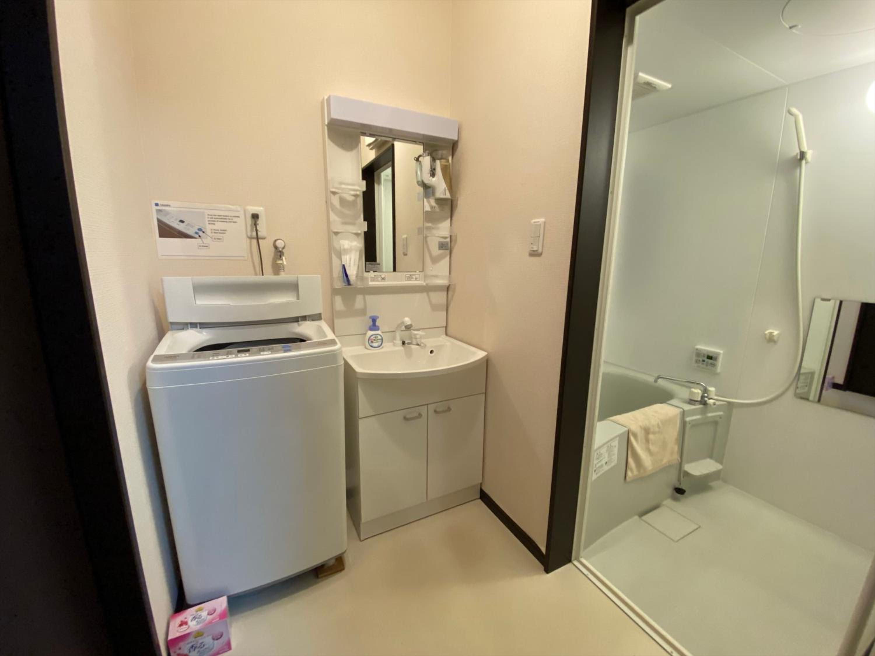 One-Bedroom House - Photo 15