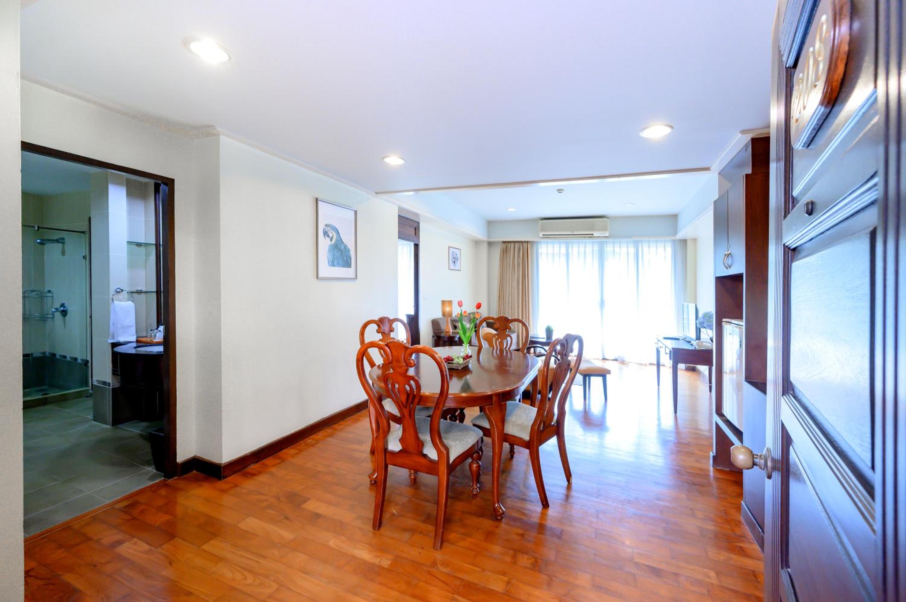 One-Bedroom Suite