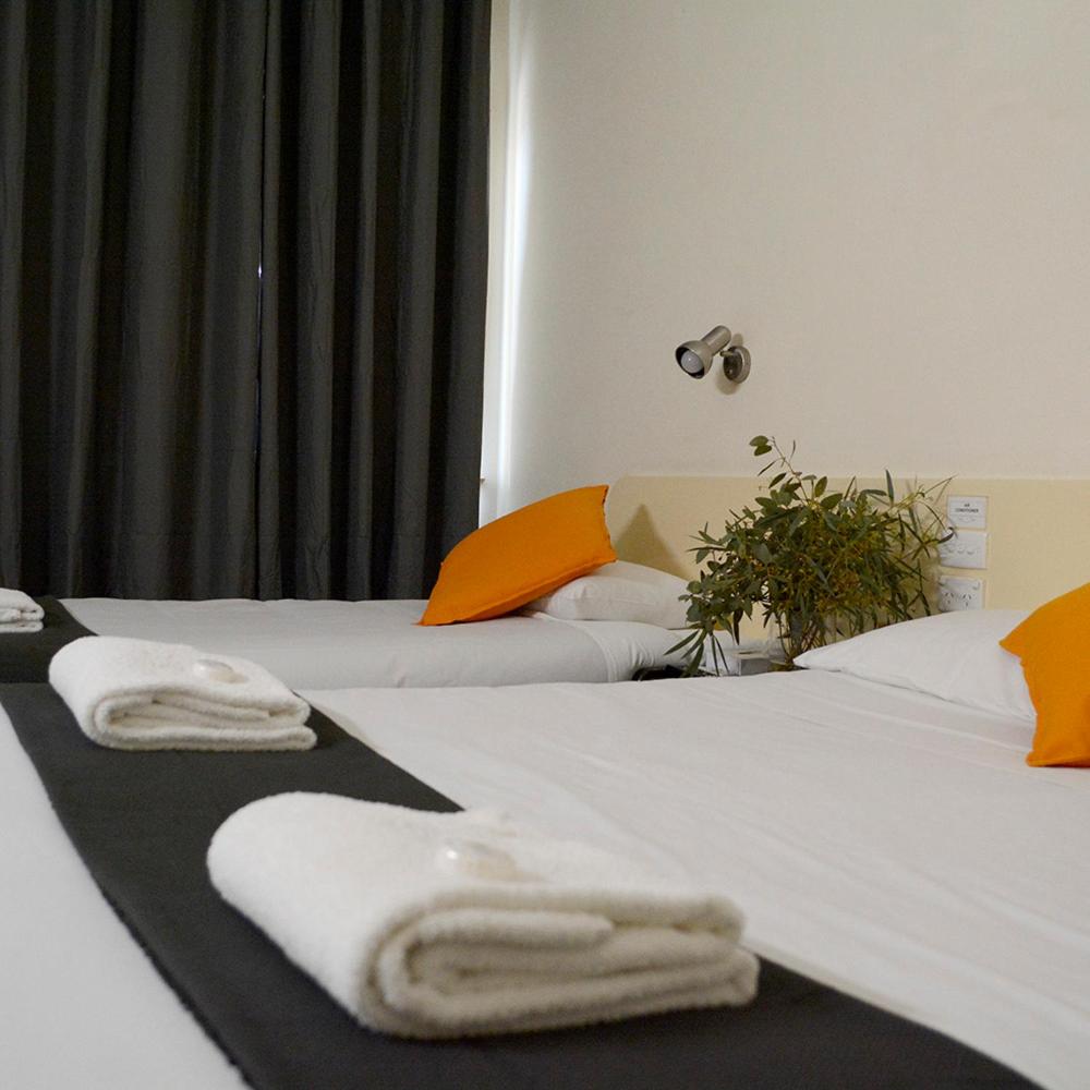 Triple Room - Photo 1