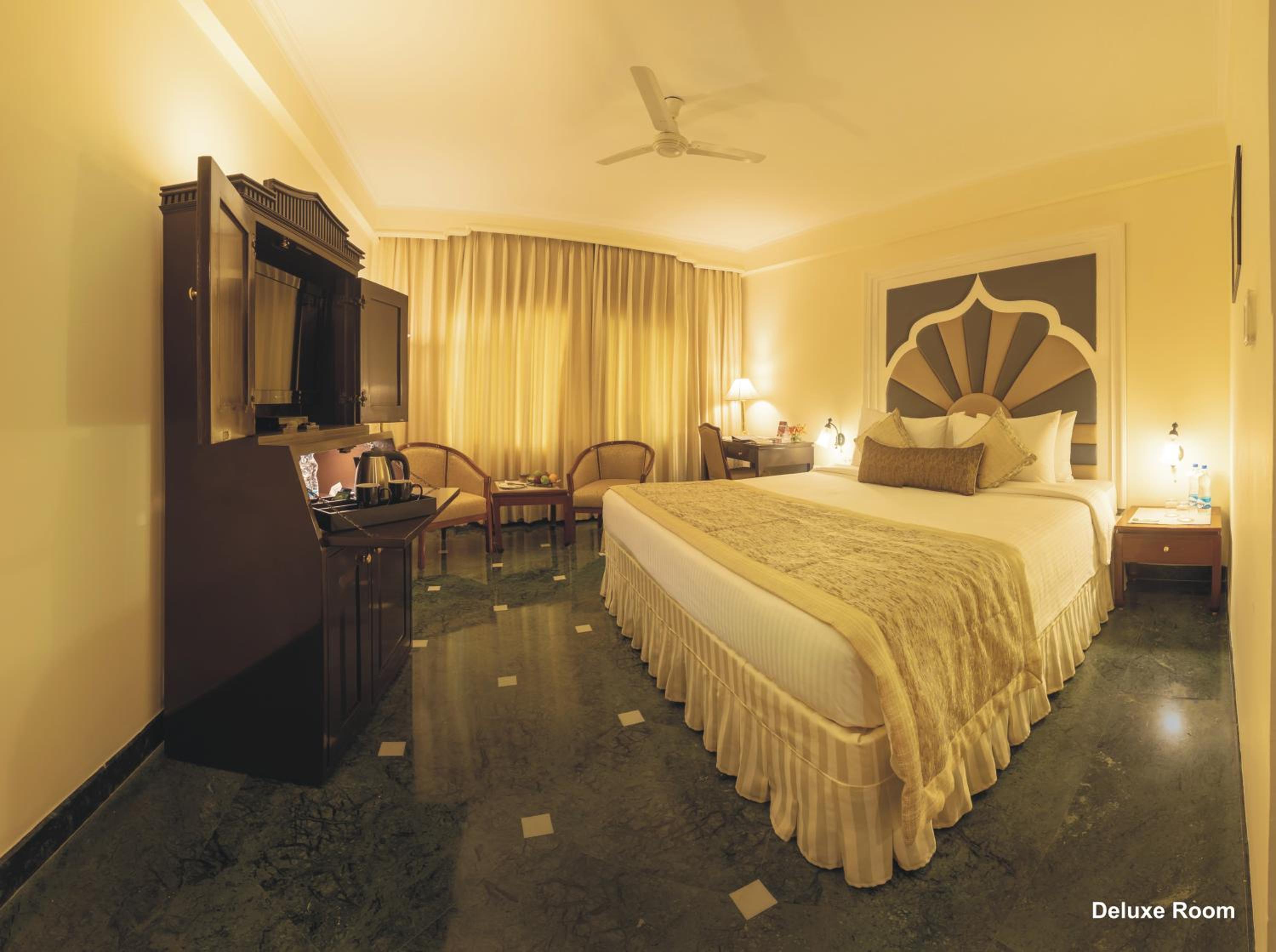 Deluxe Double or Twin Room - Photo 5